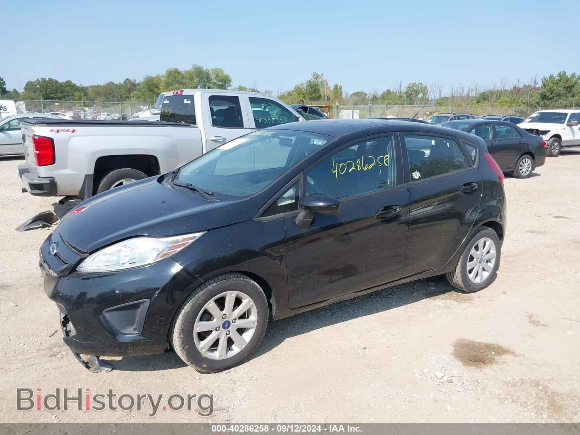 2012 FORD FIESTA - VIN: 3FADP4EJ3CM111610 - Фото 2