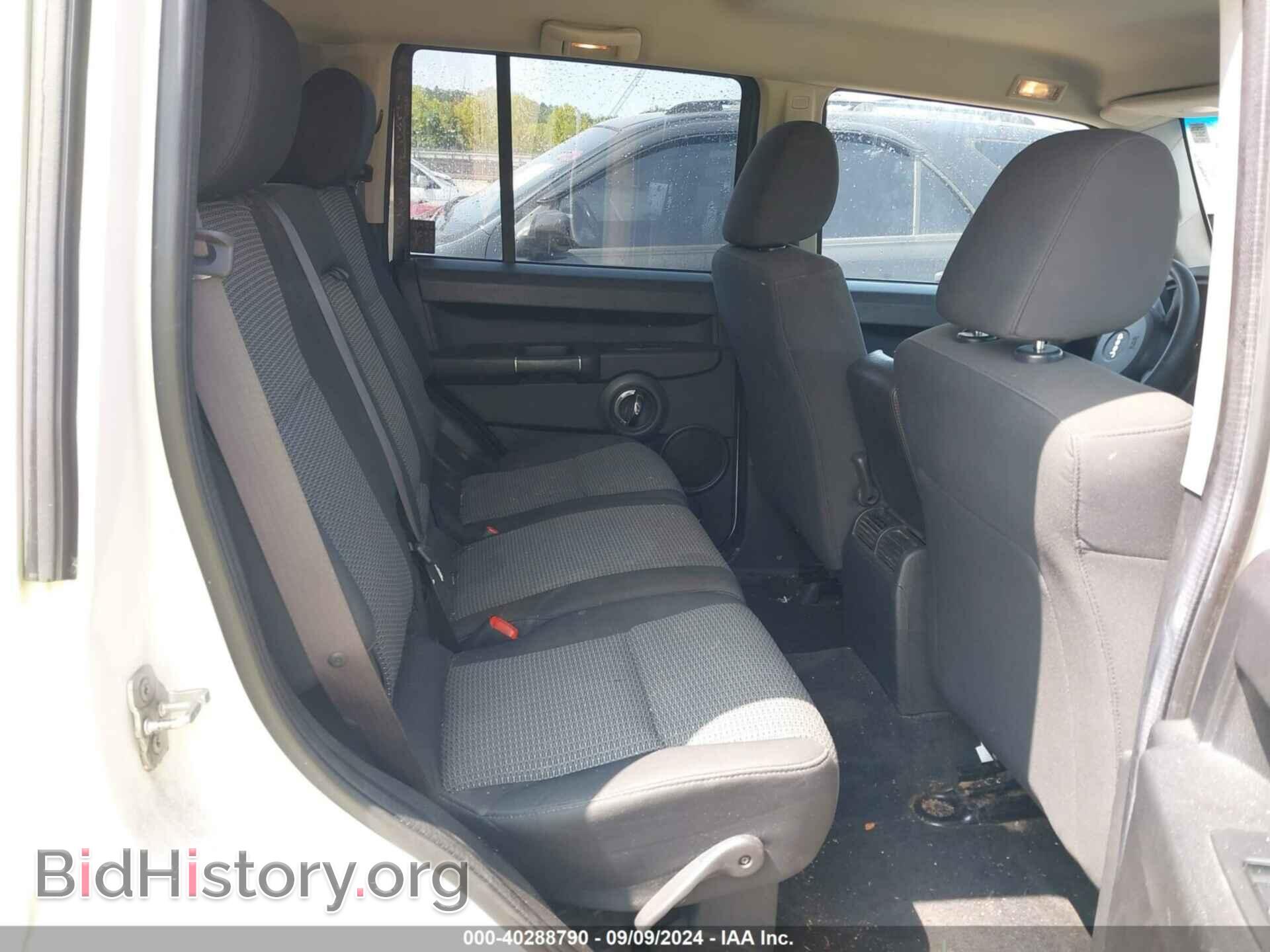 2010 JEEP COMMANDER - VIN: 1J4RG4GK0AC101535 - Фото 8