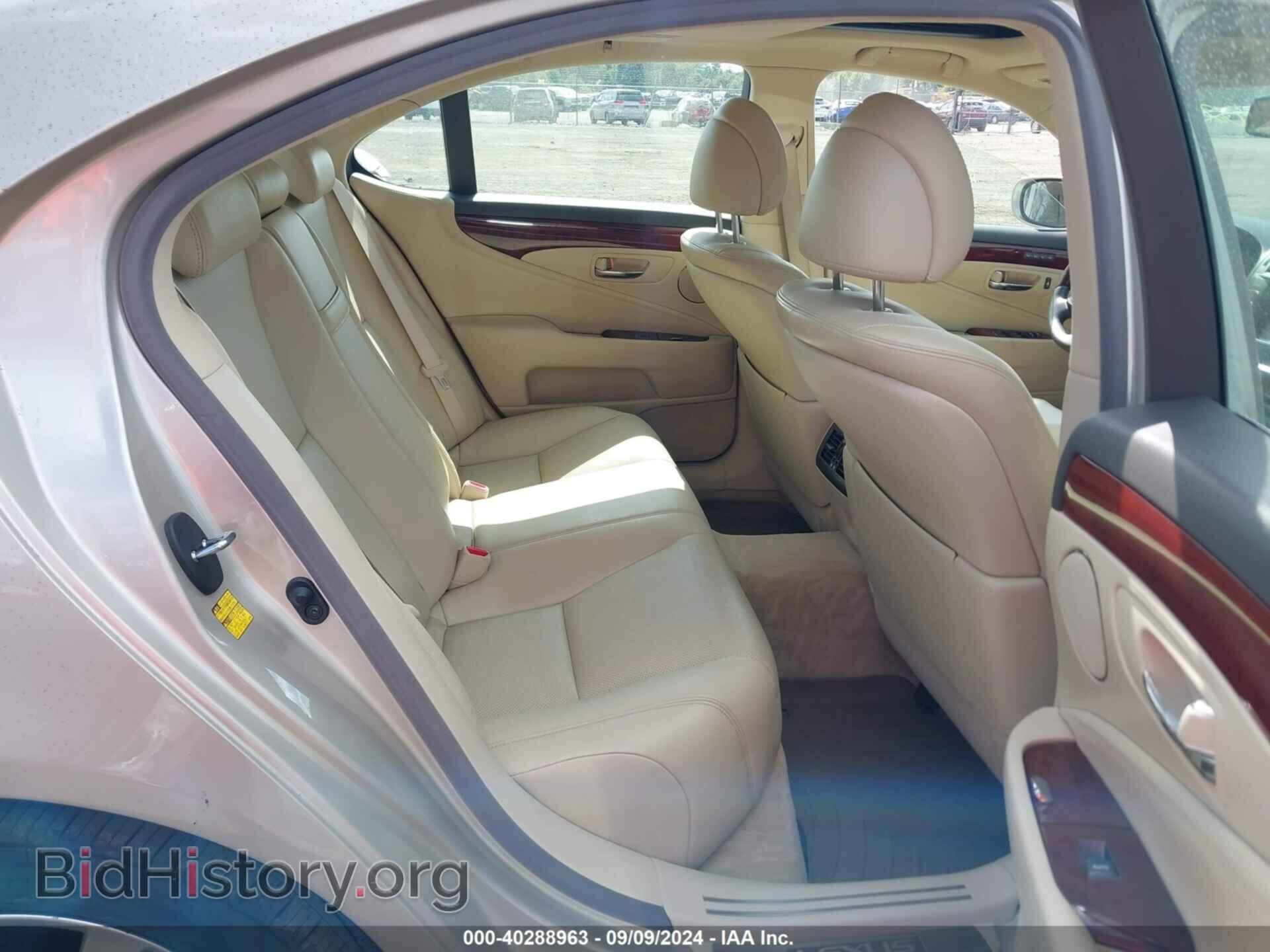 2011 LEXUS LS 460 - VIN: JTHCL5EF5B5010462 - Фото 8