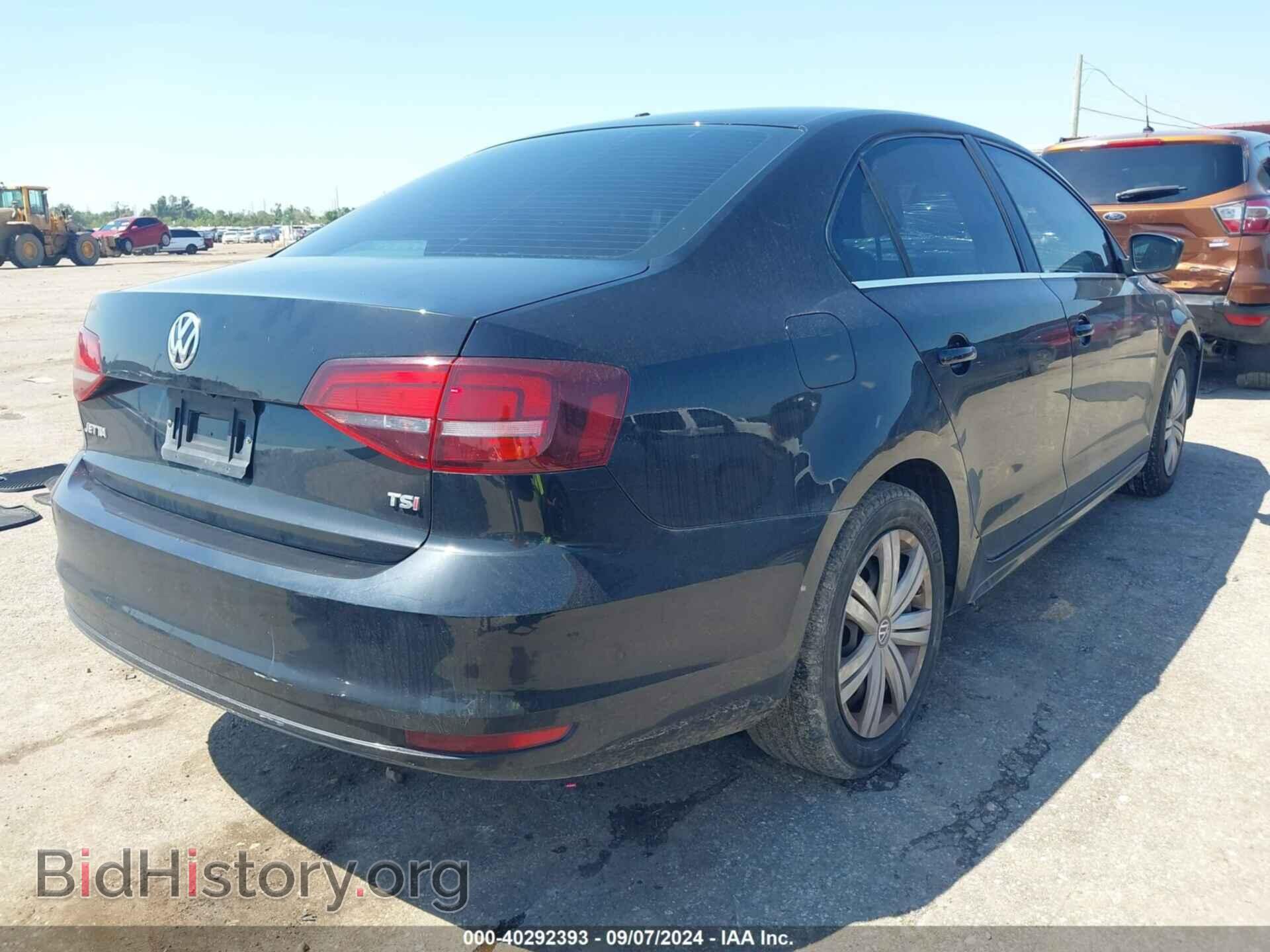 2017 VOLKSWAGEN JETTA - VIN: 3VW2B7AJ0HM395984 - Фото 4