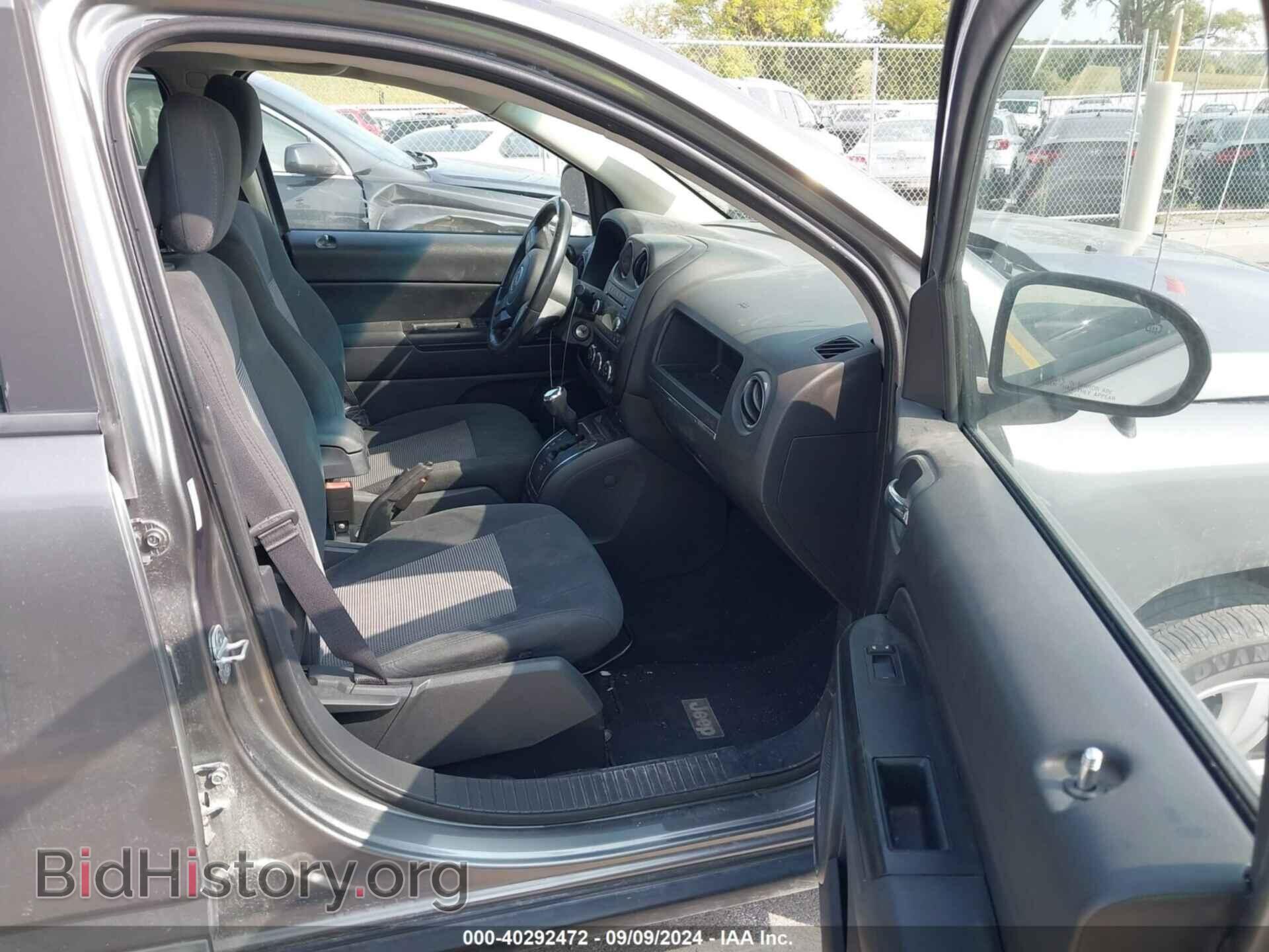 2011 JEEP COMPASS - VIN: 1J4NF1FB9BD207009 - Photo 5