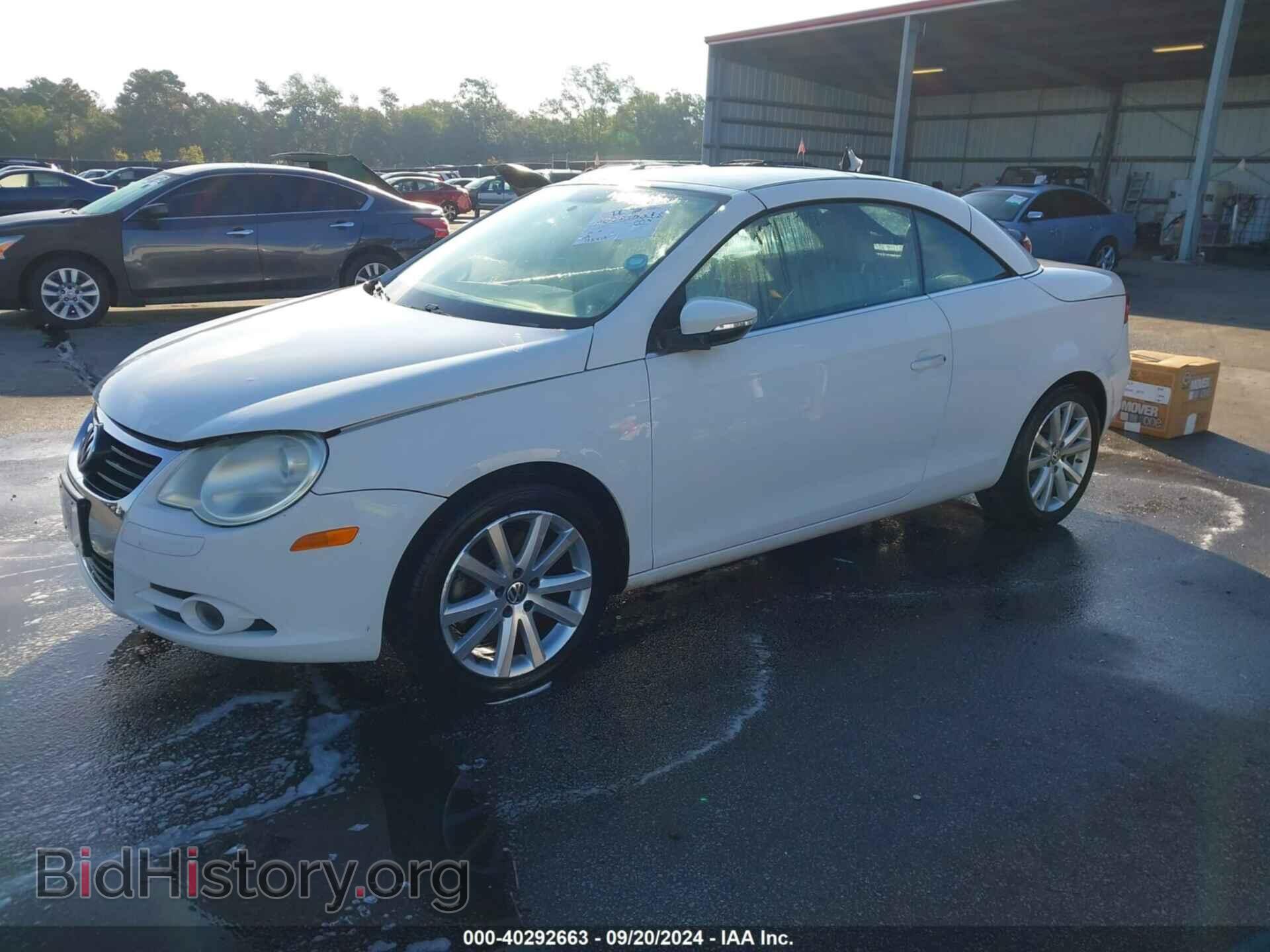 2009 VOLKSWAGEN EOS - VIN: WVWBA71F49V011679 - Фото 2