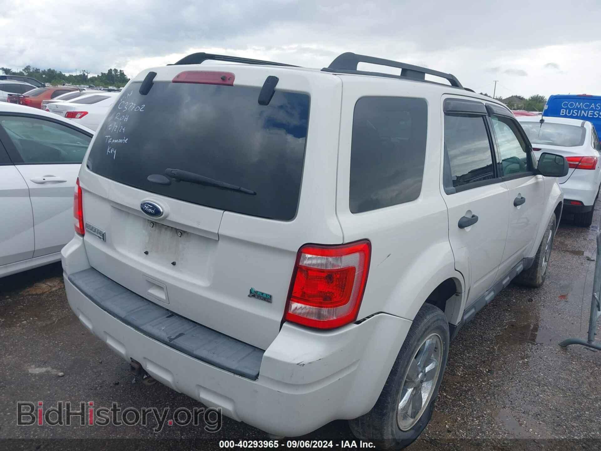 2011 FORD ESCAPE - VIN: 1FMCU9DG9BKC37702 - Фото 4