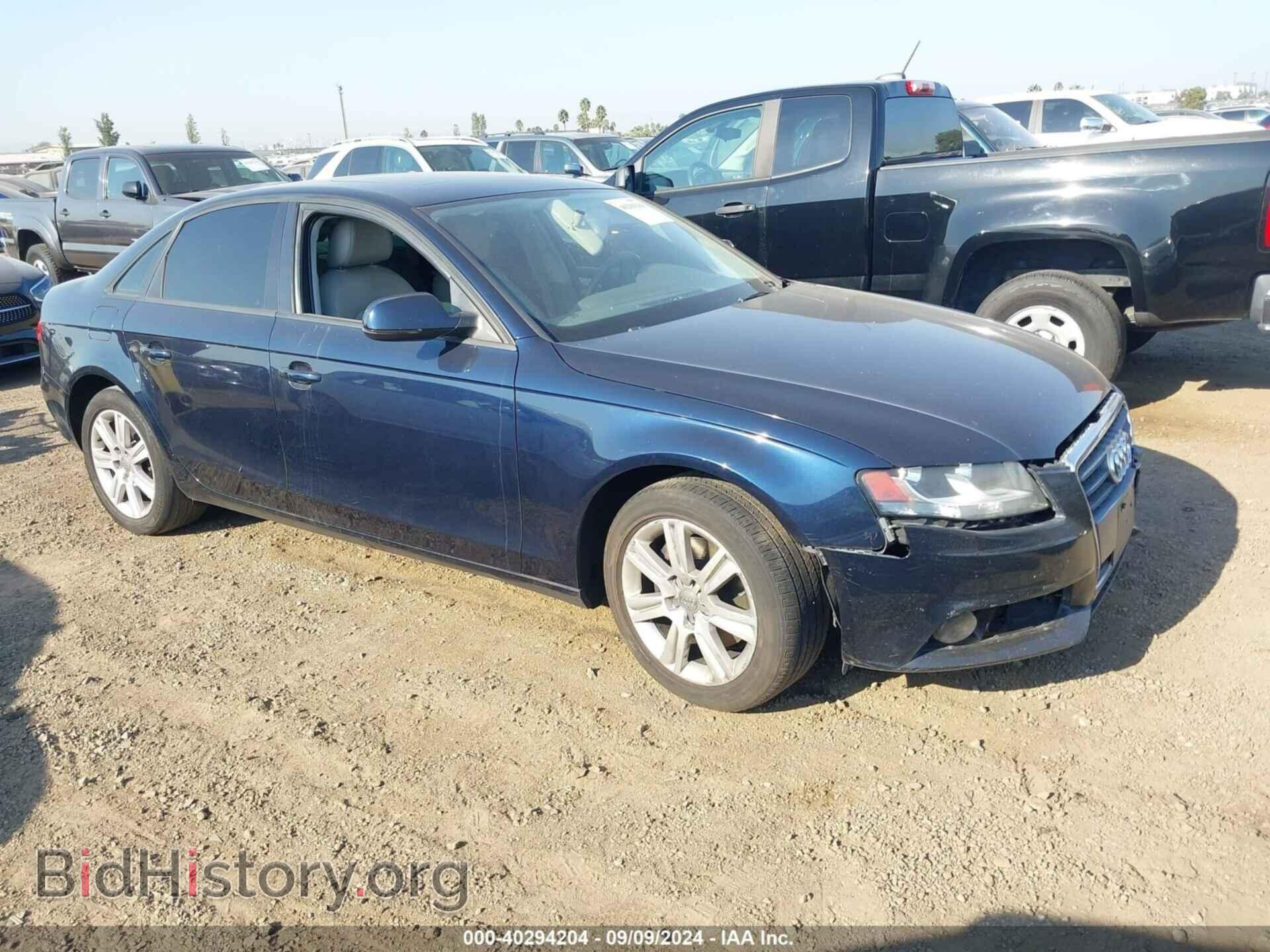 Фотография WAUAFAFL3AN040200 - AUDI A4 2010