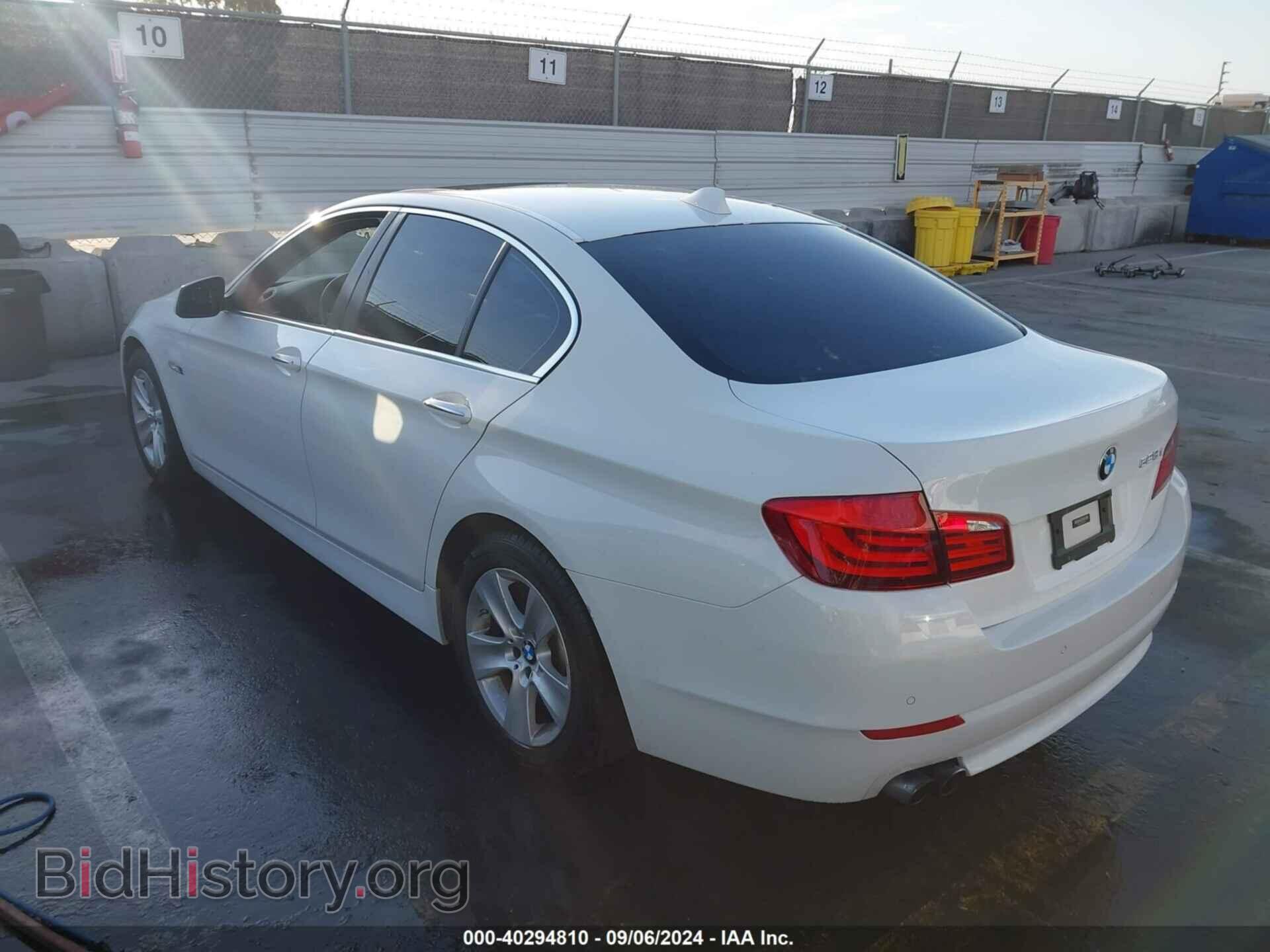 2012 BMW 528I - VIN: WBAXG5C59CDW85740 - Фото 3