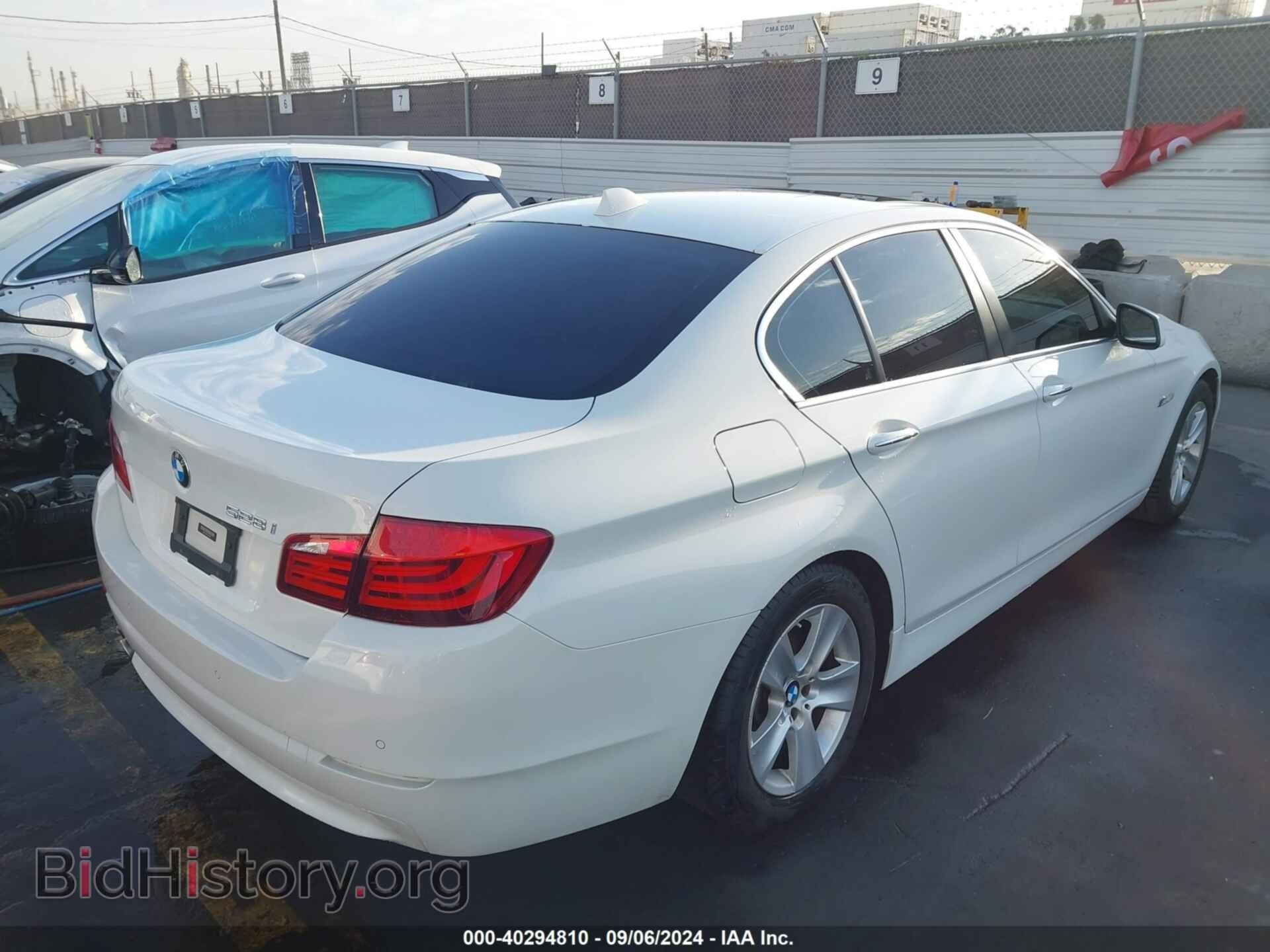 2012 BMW 528I - VIN: WBAXG5C59CDW85740 - Фото 4
