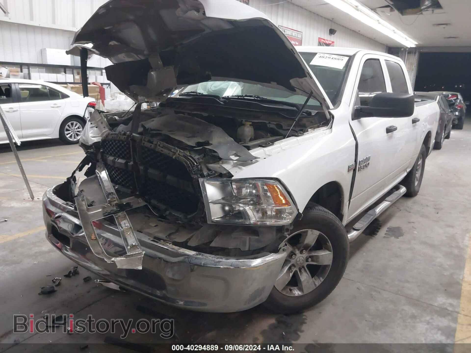 2018 RAM 1500 - VIN: 1C6RR6KT5JS297044 - Фото 2