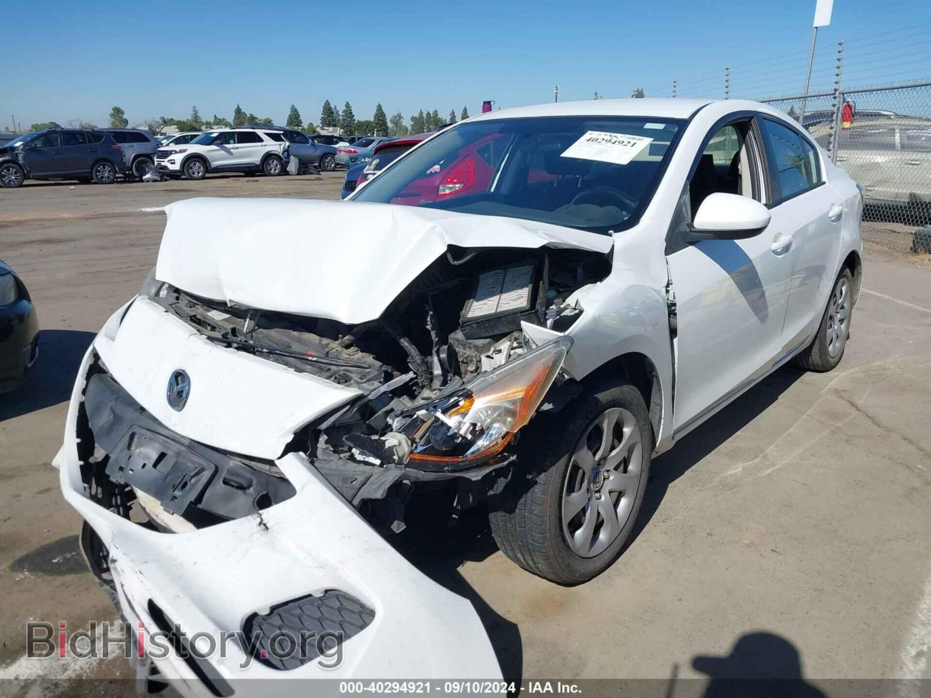 2013 MAZDA MAZDA3 - VIN: JM1BL1TG2D1759344 - Фото 2