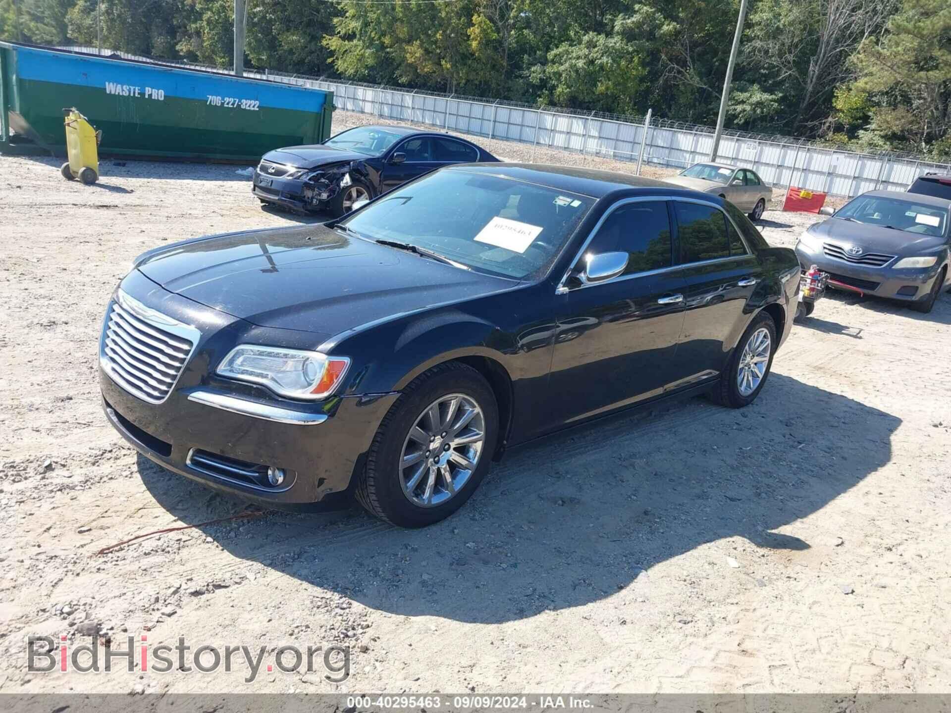 2012 CHRYSLER 300 - VIN: 2C3CCACG0CH192527 - Photo 2