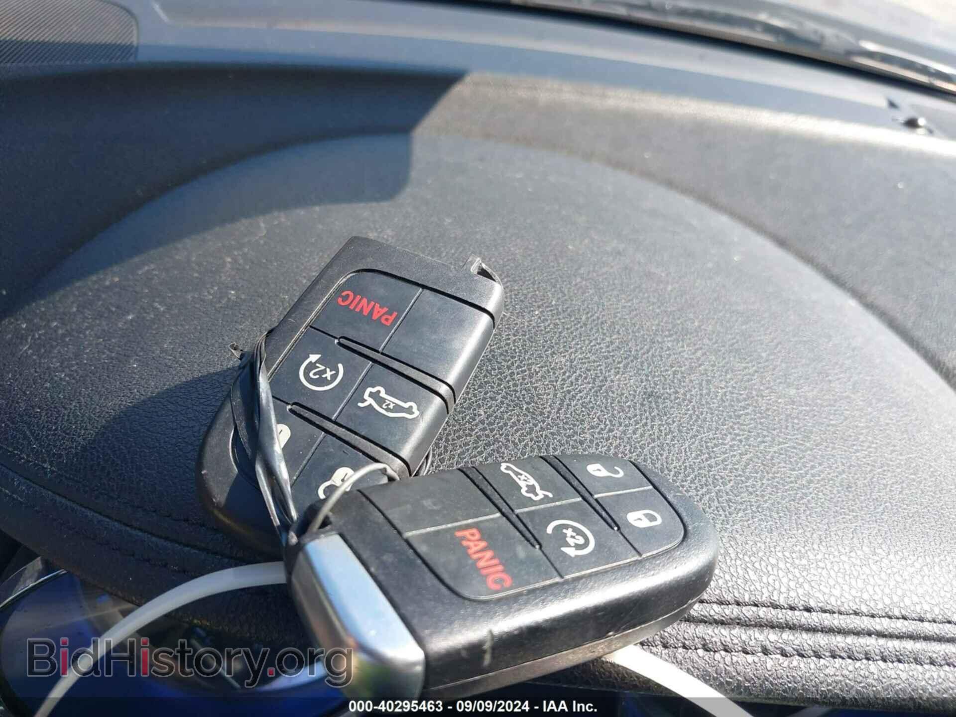 2012 CHRYSLER 300 - VIN: 2C3CCACG0CH192527 - Photo 11