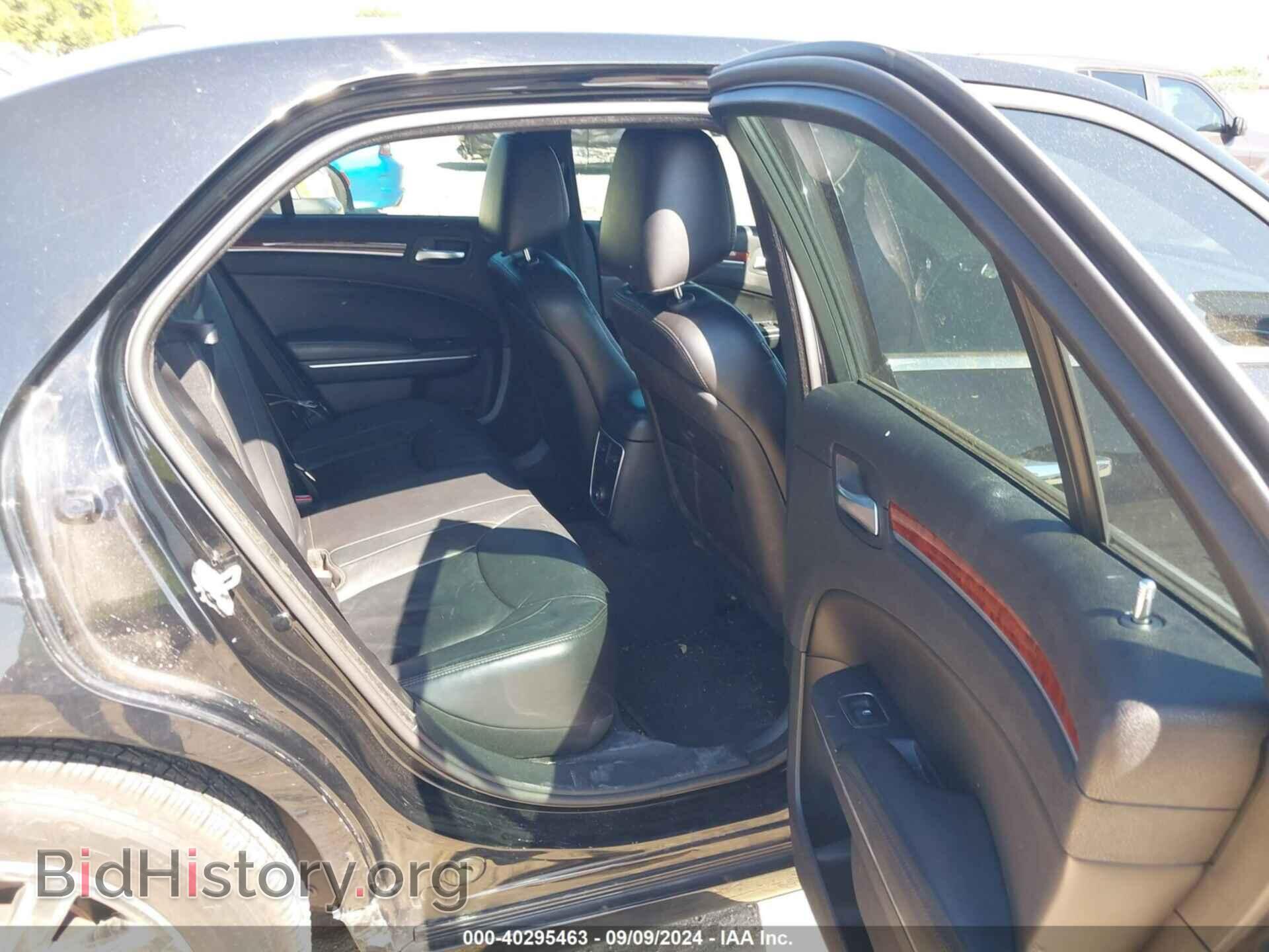 2012 CHRYSLER 300 - VIN: 2C3CCACG0CH192527 - Photo 8
