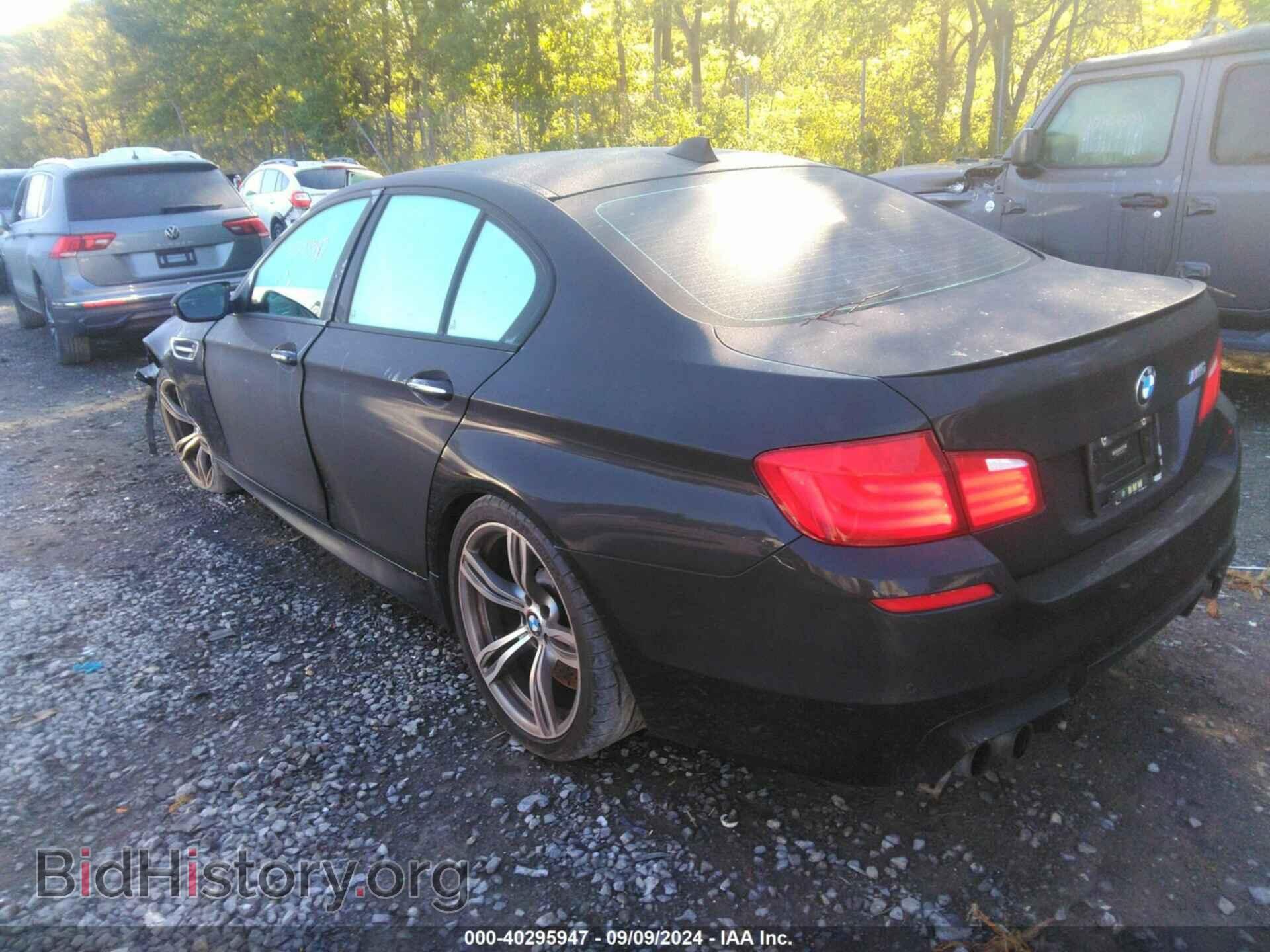 2013 BMW M5 - VIN: WBSFV9C57DC773004 - Фото 3