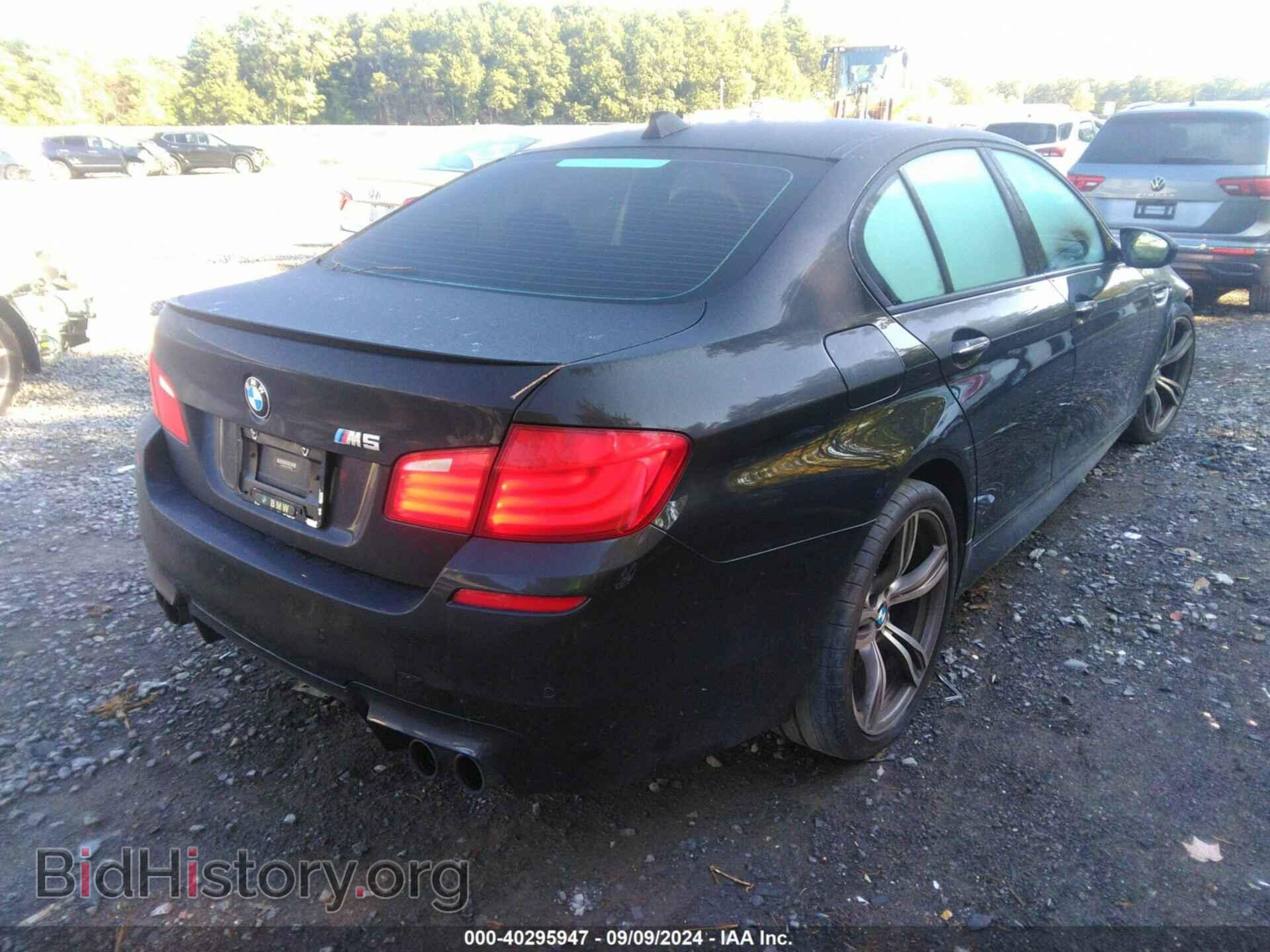 2013 BMW M5 - VIN: WBSFV9C57DC773004 - Фото 4