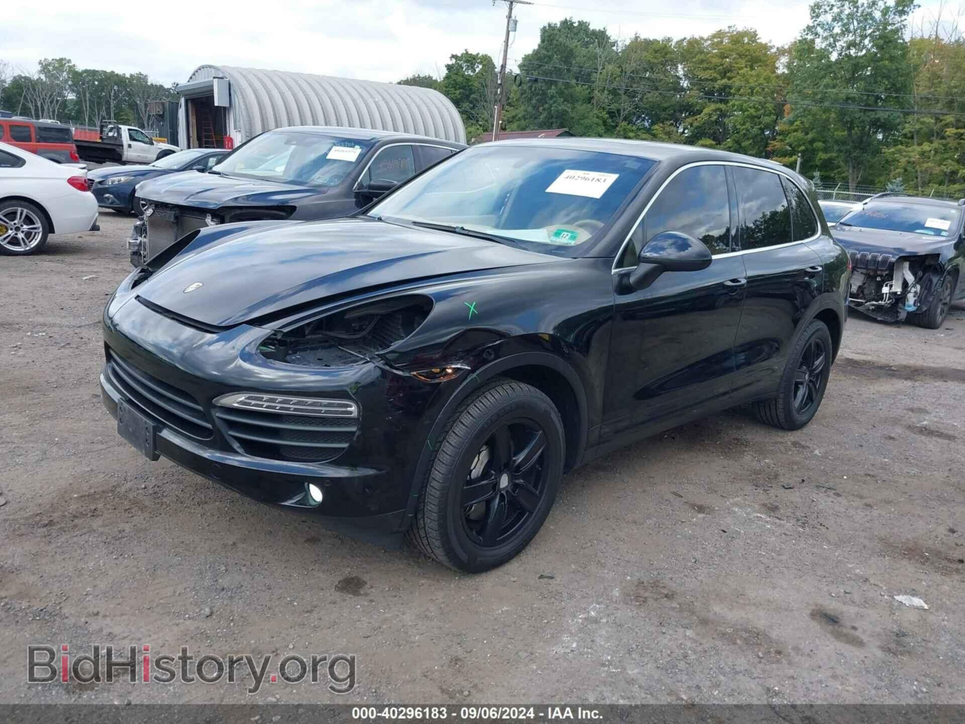 2011 PORSCHE CAYENNE - VIN: WP1AB2A24BLA48711 - Фото 2