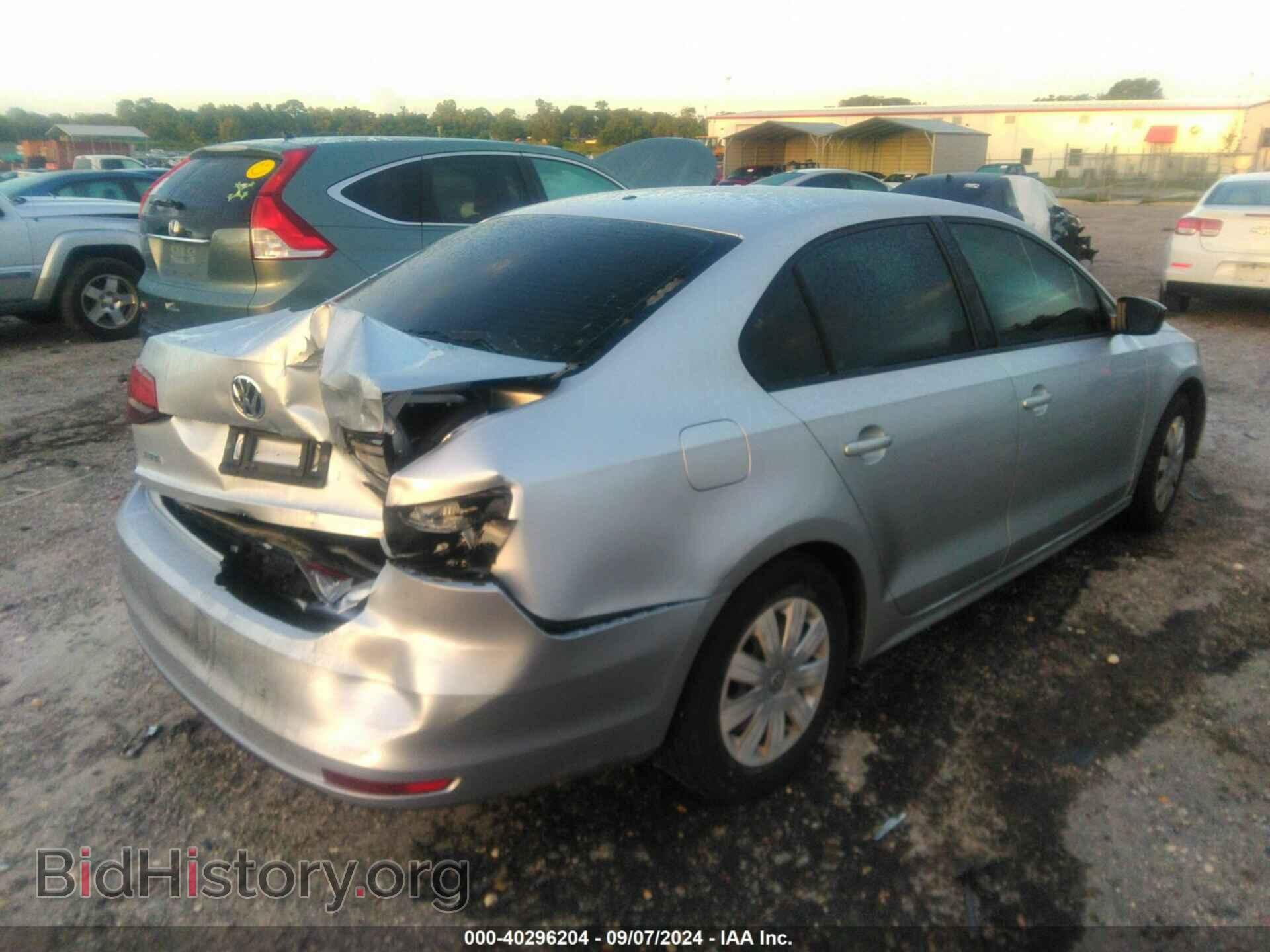 2016 VOLKSWAGEN JETTA - VIN: 3VW267AJ3GM242597 - Фото 4