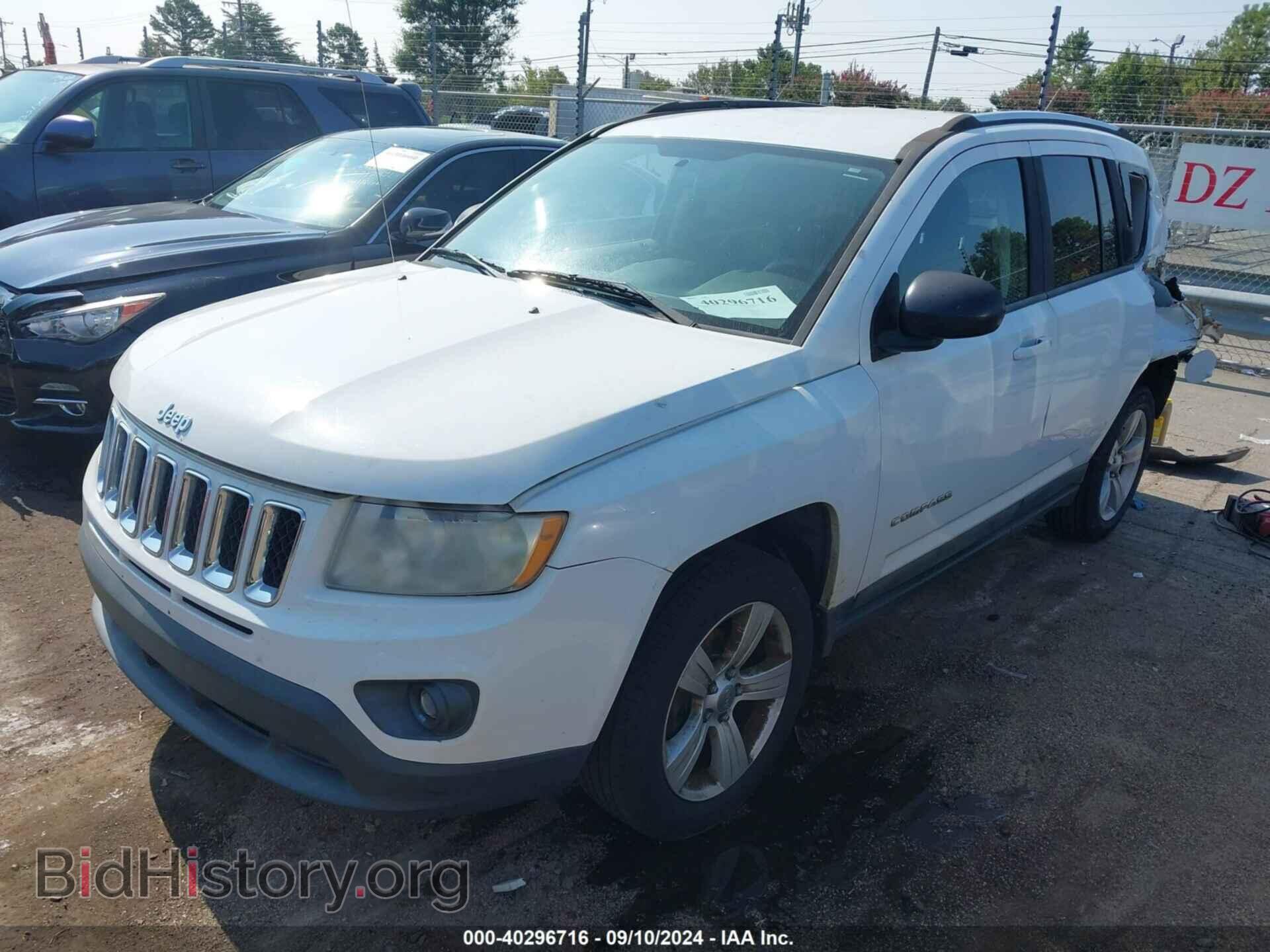 2011 JEEP COMPASS - VIN: 1J4NT1FA5BD175014 - Photo 2
