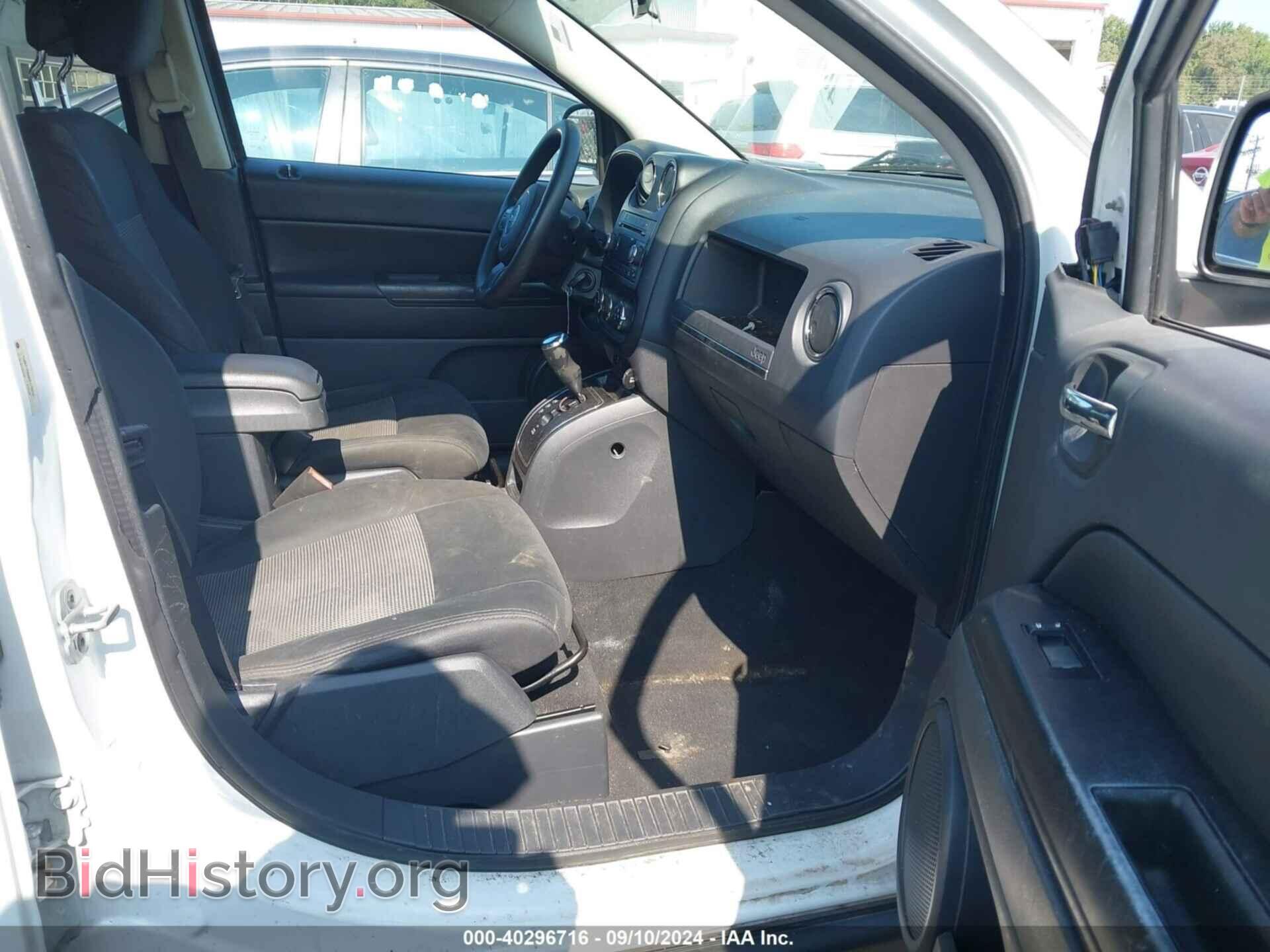 2011 JEEP COMPASS - VIN: 1J4NT1FA5BD175014 - Photo 5
