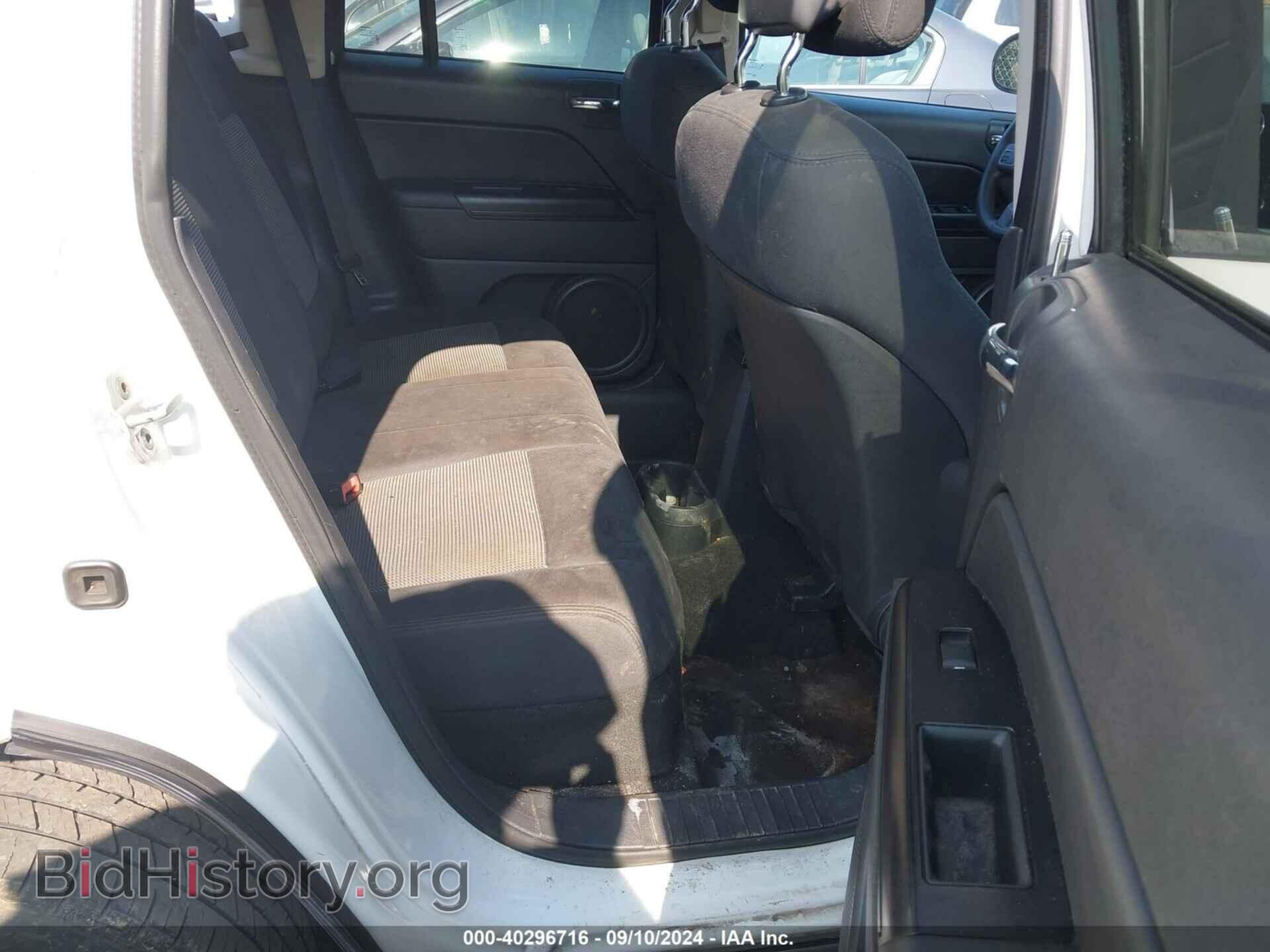 2011 JEEP COMPASS - VIN: 1J4NT1FA5BD175014 - Photo 8