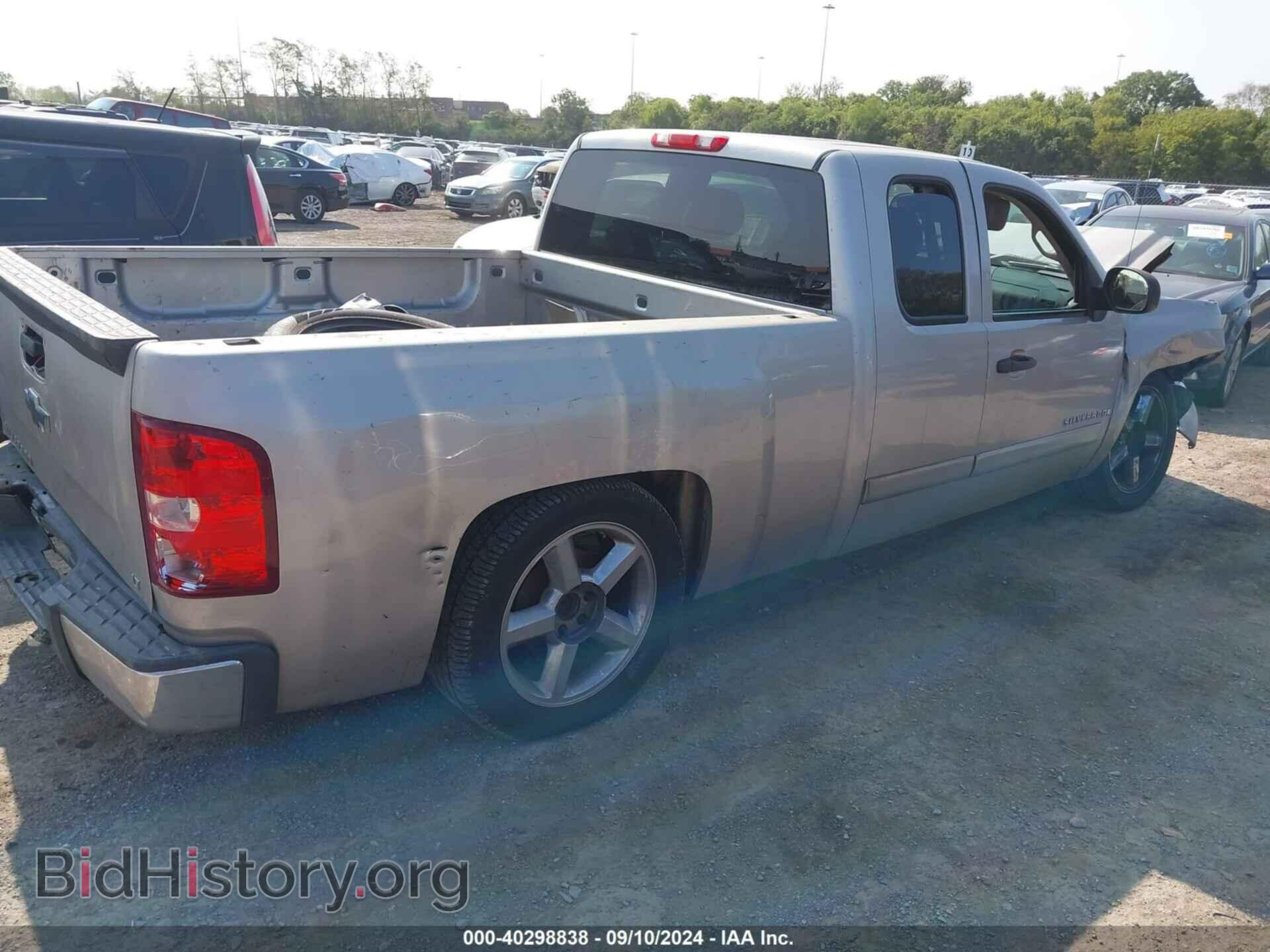2007 CHEVROLET SILVERADO 1500 - VIN: 2GCEC19C071718047 - Фото 4