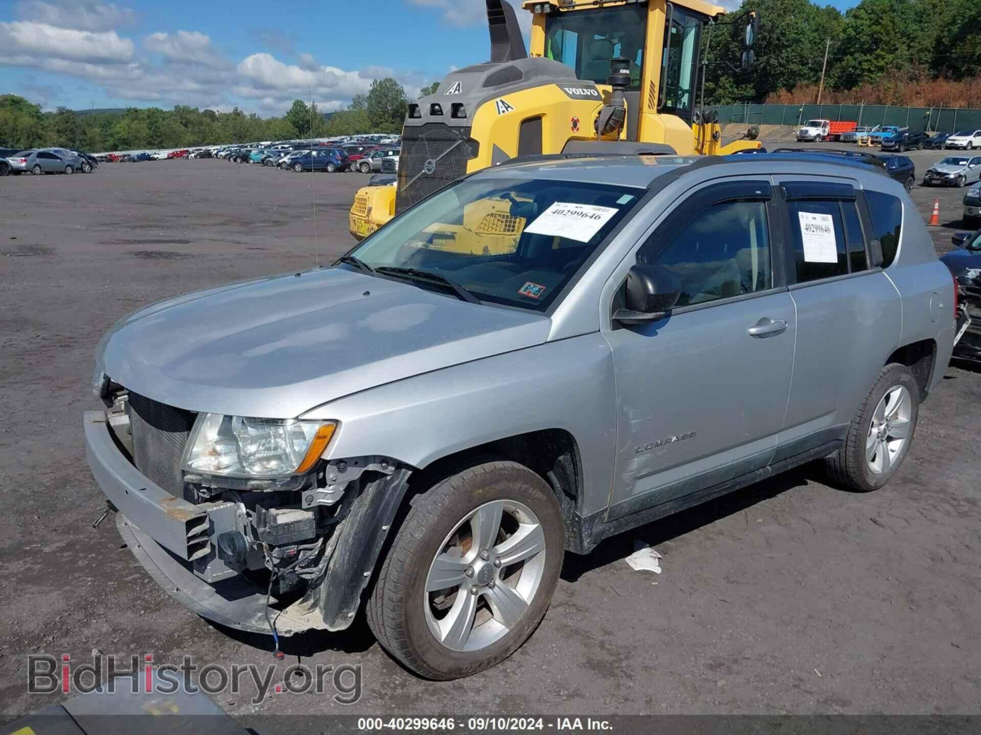2011 JEEP COMPASS - VIN: 1J4NT1FB7BD151483 - Photo 2