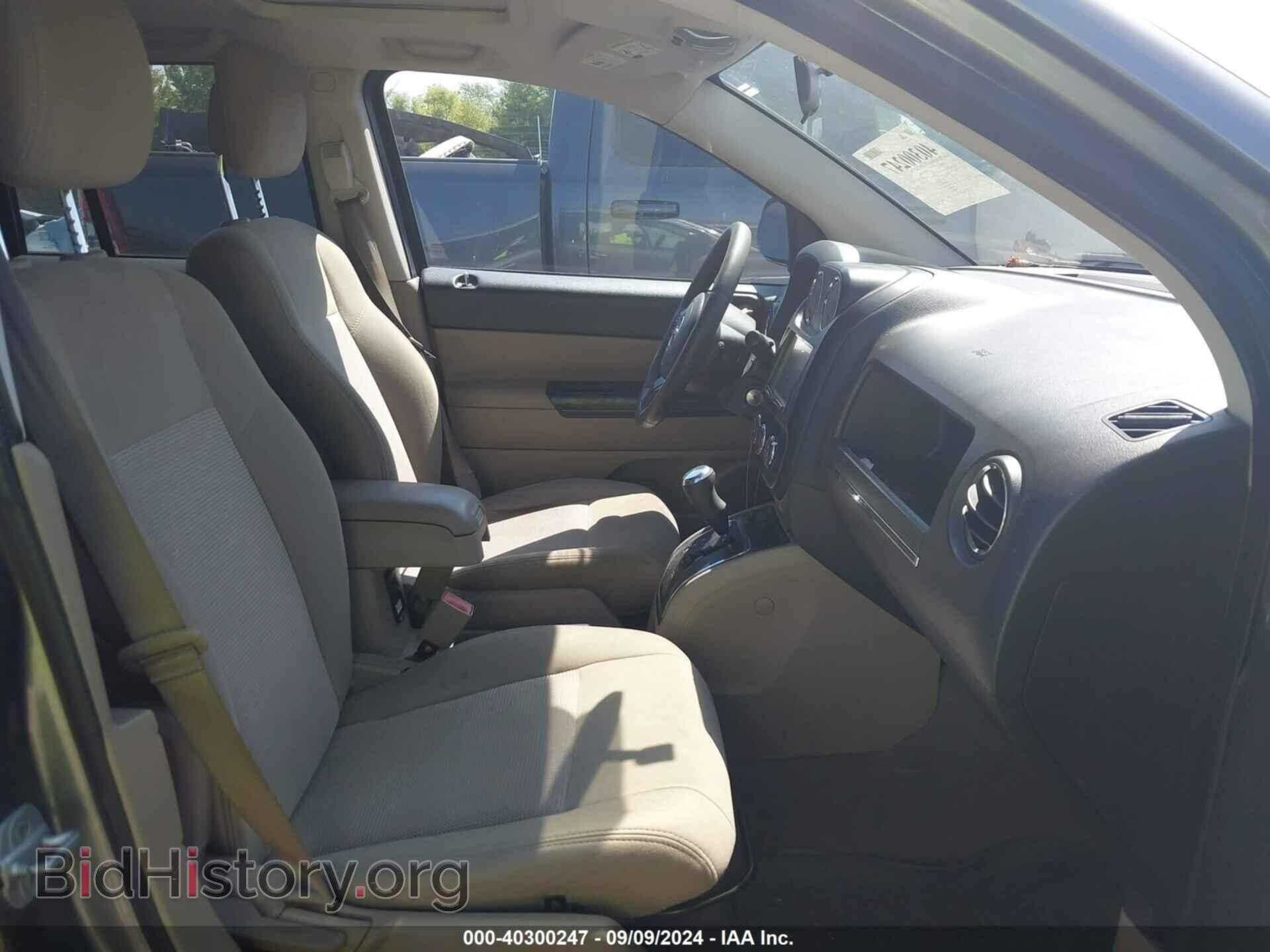 2011 JEEP COMPASS - VIN: 1J4NF1FB9BD282275 - Photo 5