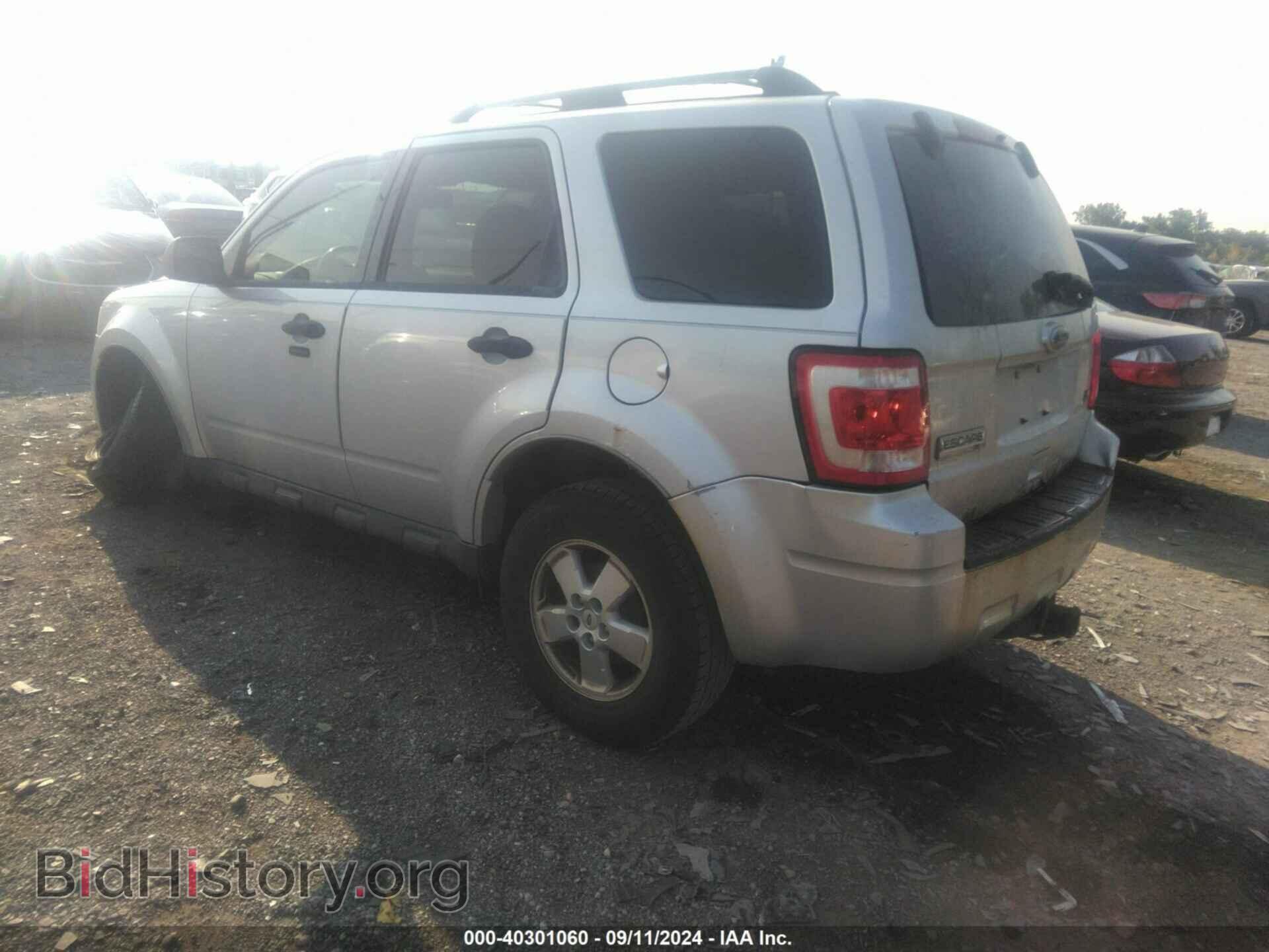 2011 FORD ESCAPE - VIN: 1FMCU0DG0BKA04481 - Фото 3