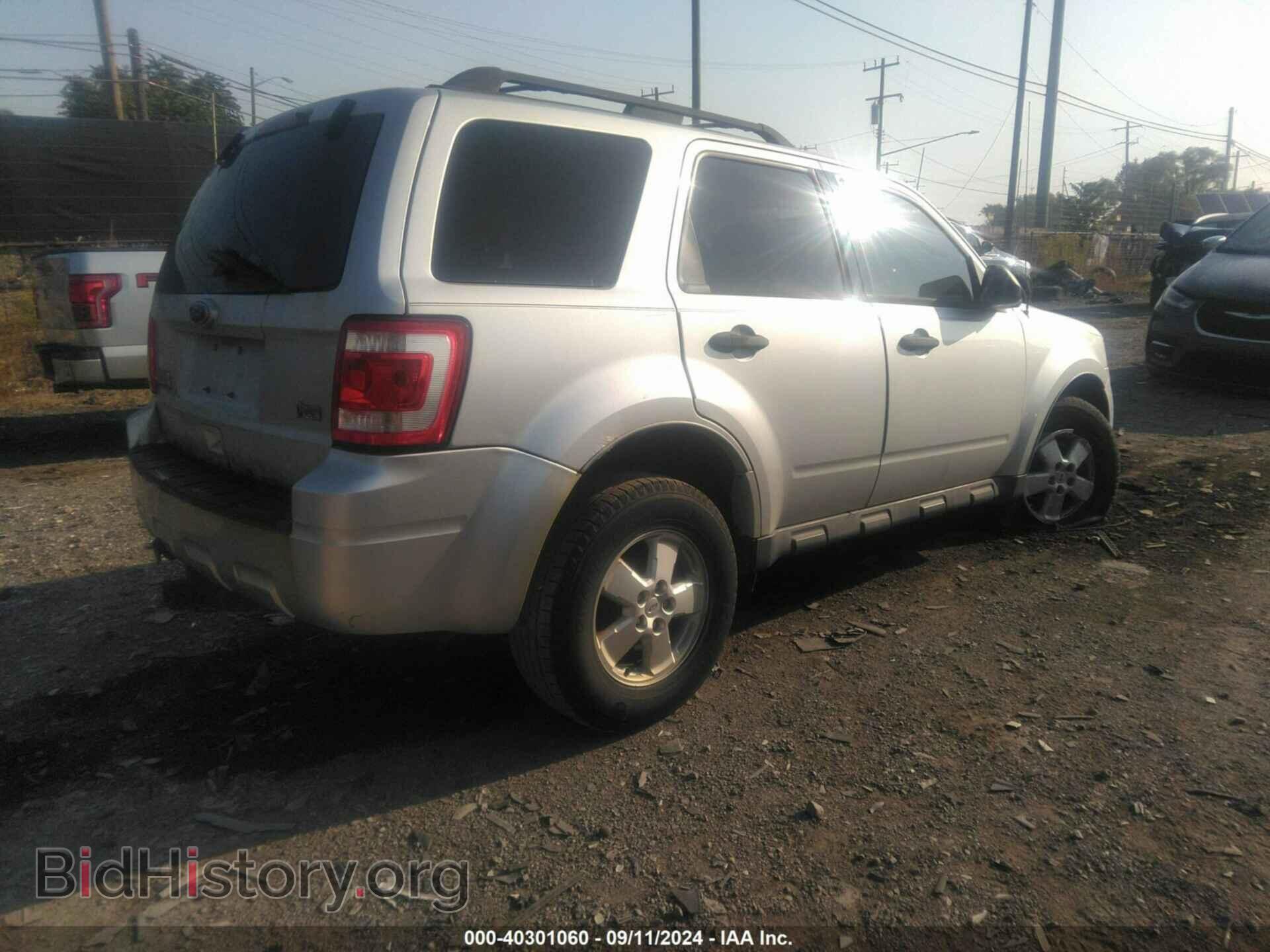 2011 FORD ESCAPE - VIN: 1FMCU0DG0BKA04481 - Фото 4