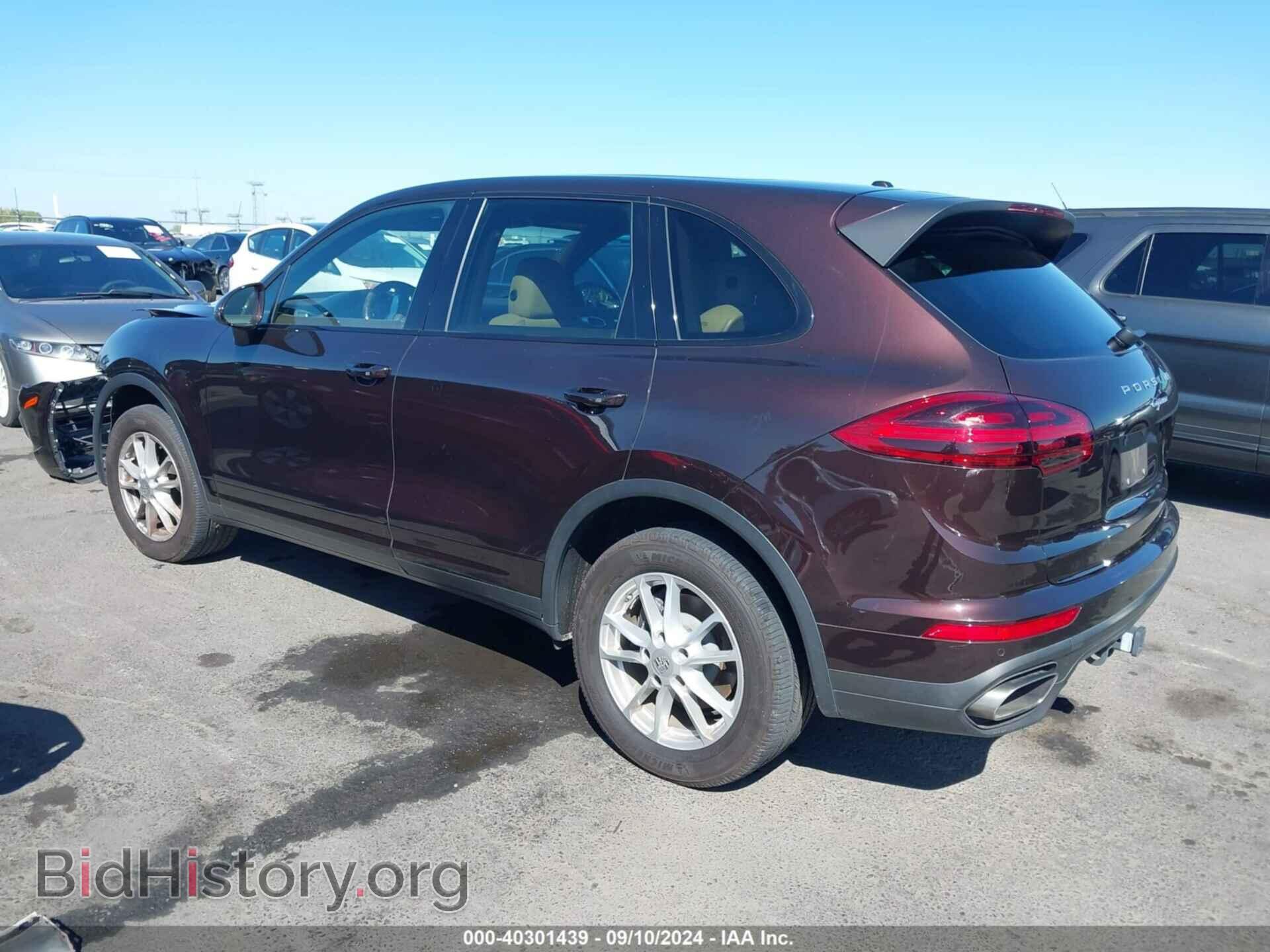 2016 PORSCHE CAYENNE - VIN: WP1AA2A29GKA09015 - Фото 3