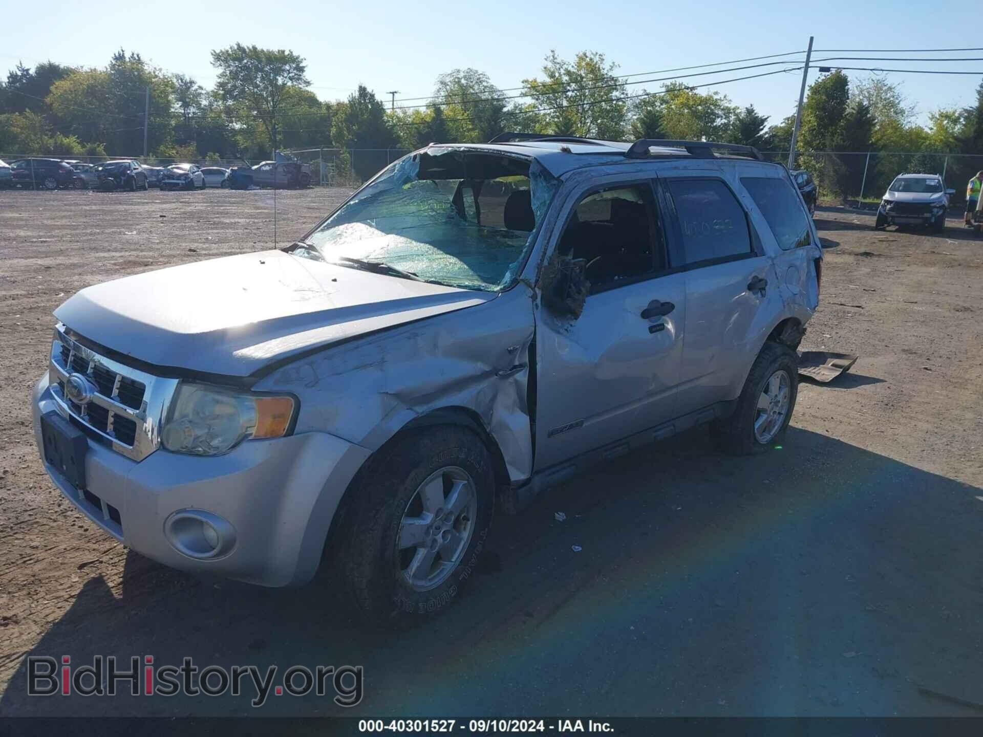 2008 FORD ESCAPE - VIN: 1FMCU93128KD41387 - Фото 2