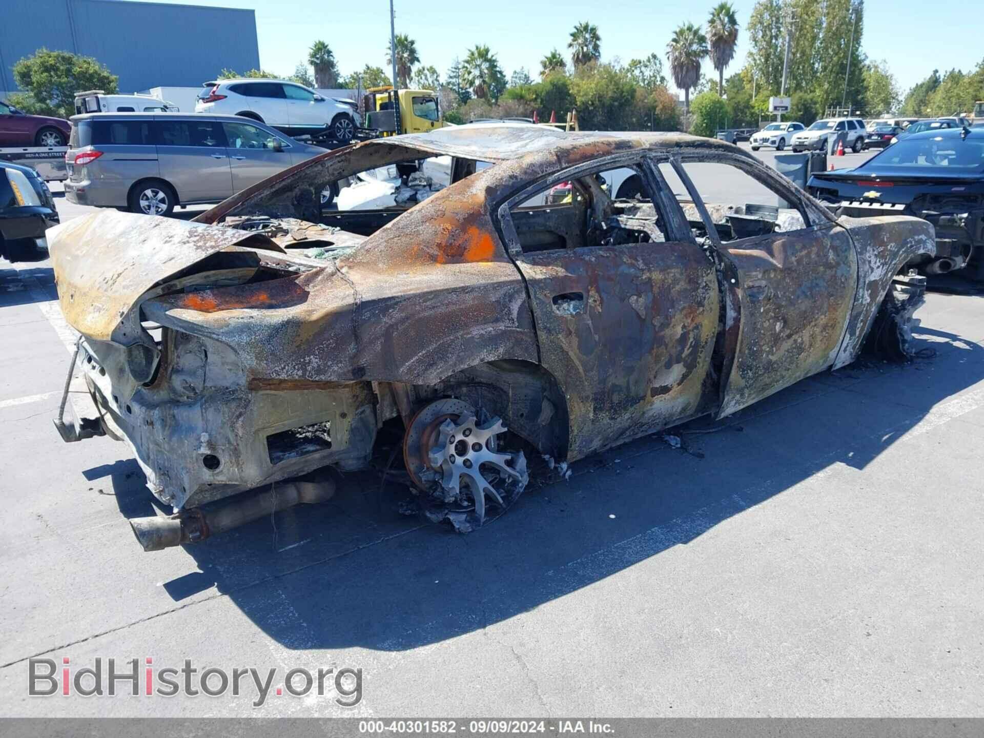 2019 DODGE CHARGER - VIN: 2C3CDXGJ1KH564185 - Фото 4