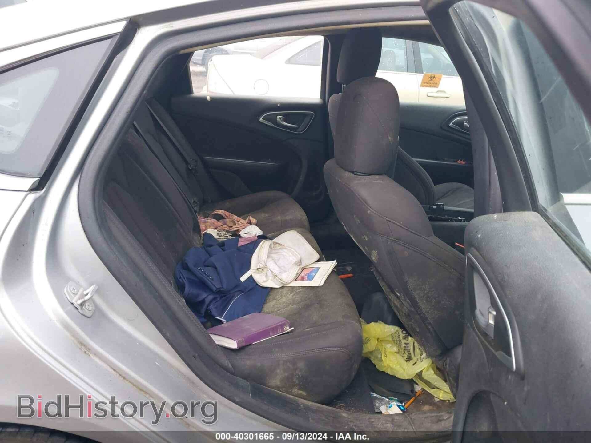 2015 CHRYSLER 200 - VIN: 1C3CCCAB3FN650107 - Фото 8