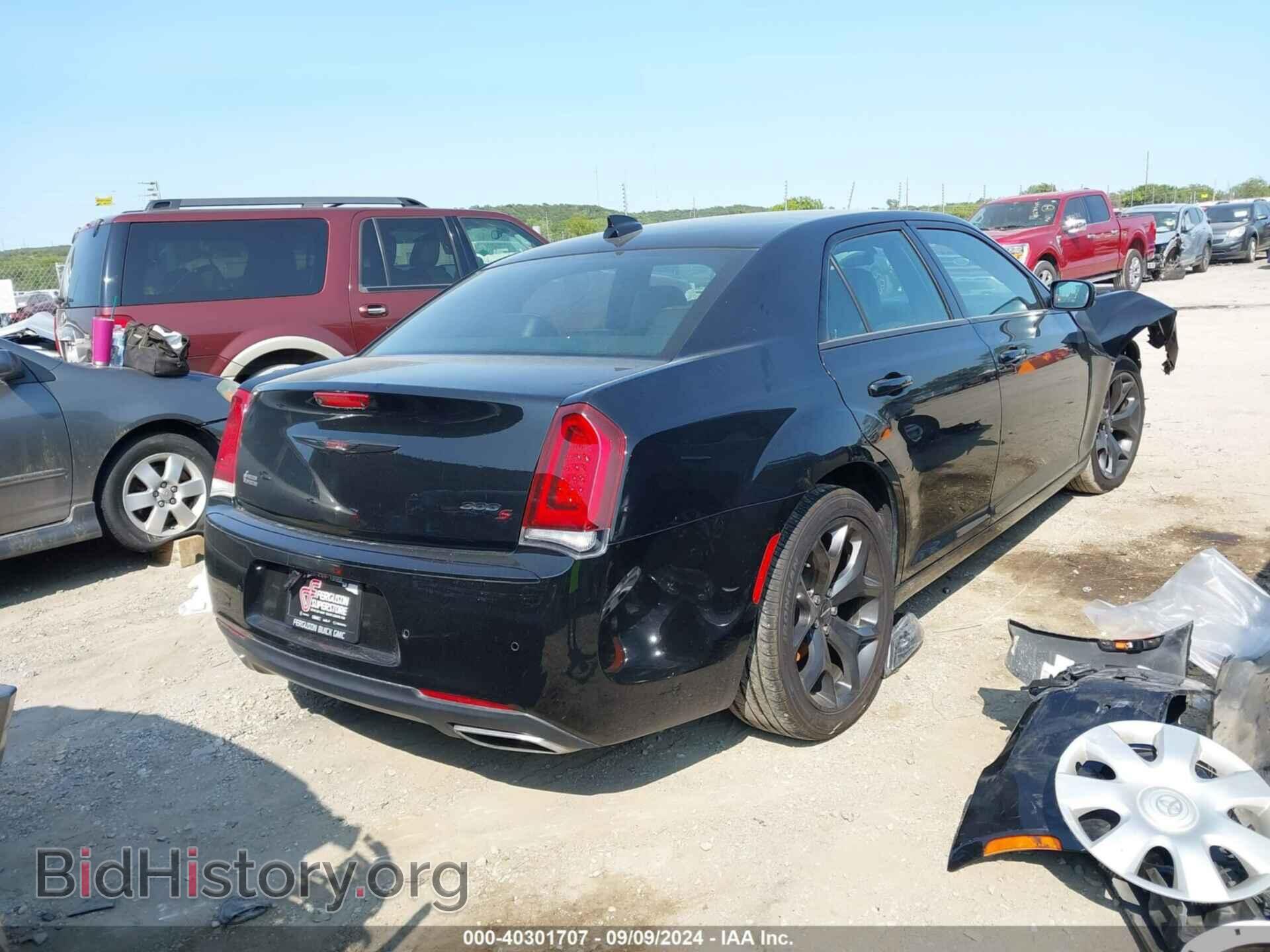 2021 CHRYSLER 300 - VIN: 2C3CCABG4MH507011 - Фото 4