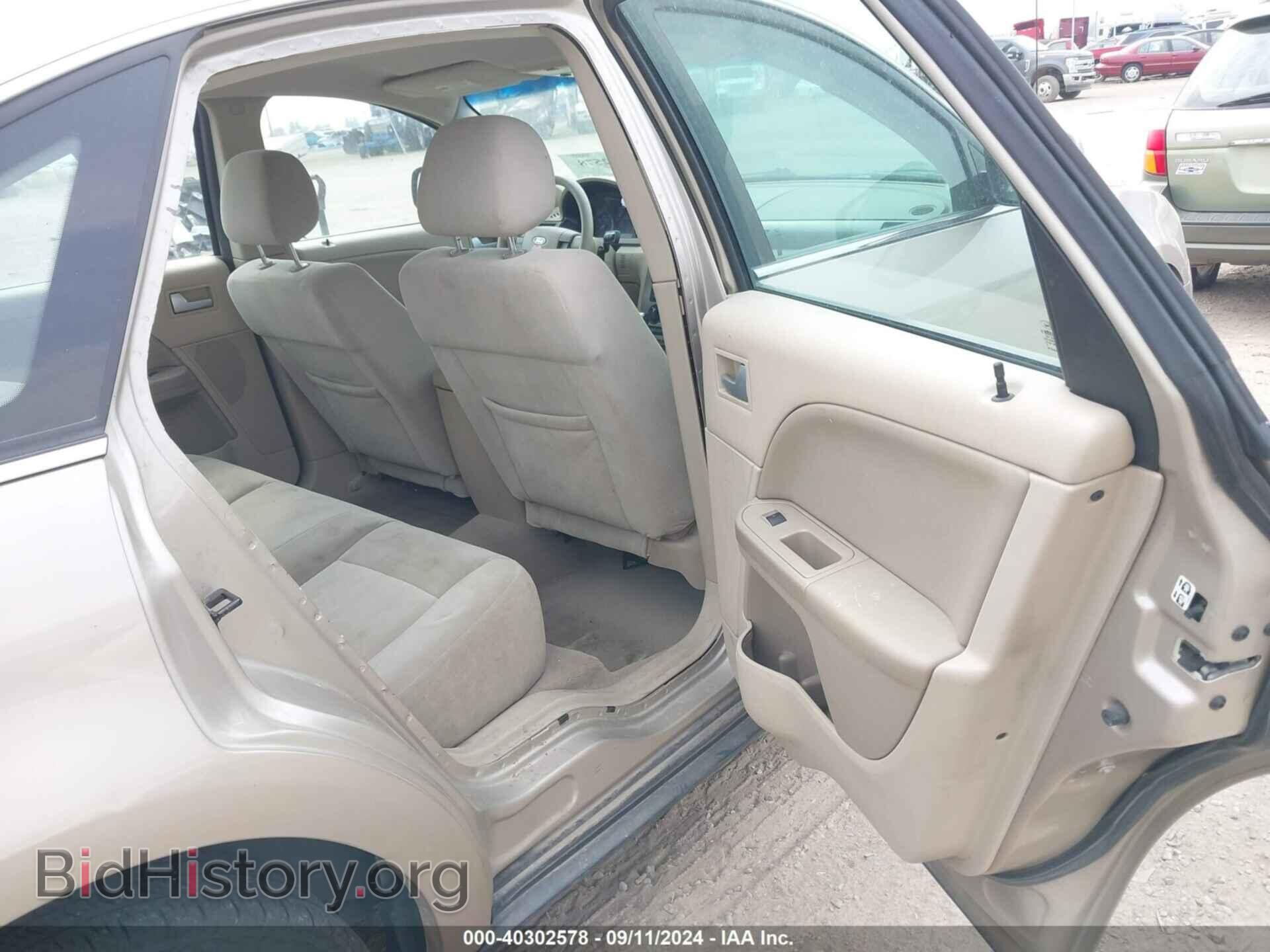 2006 FORD FIVE HUNDRED - VIN: 1FAFP23166G102723 - Фото 8