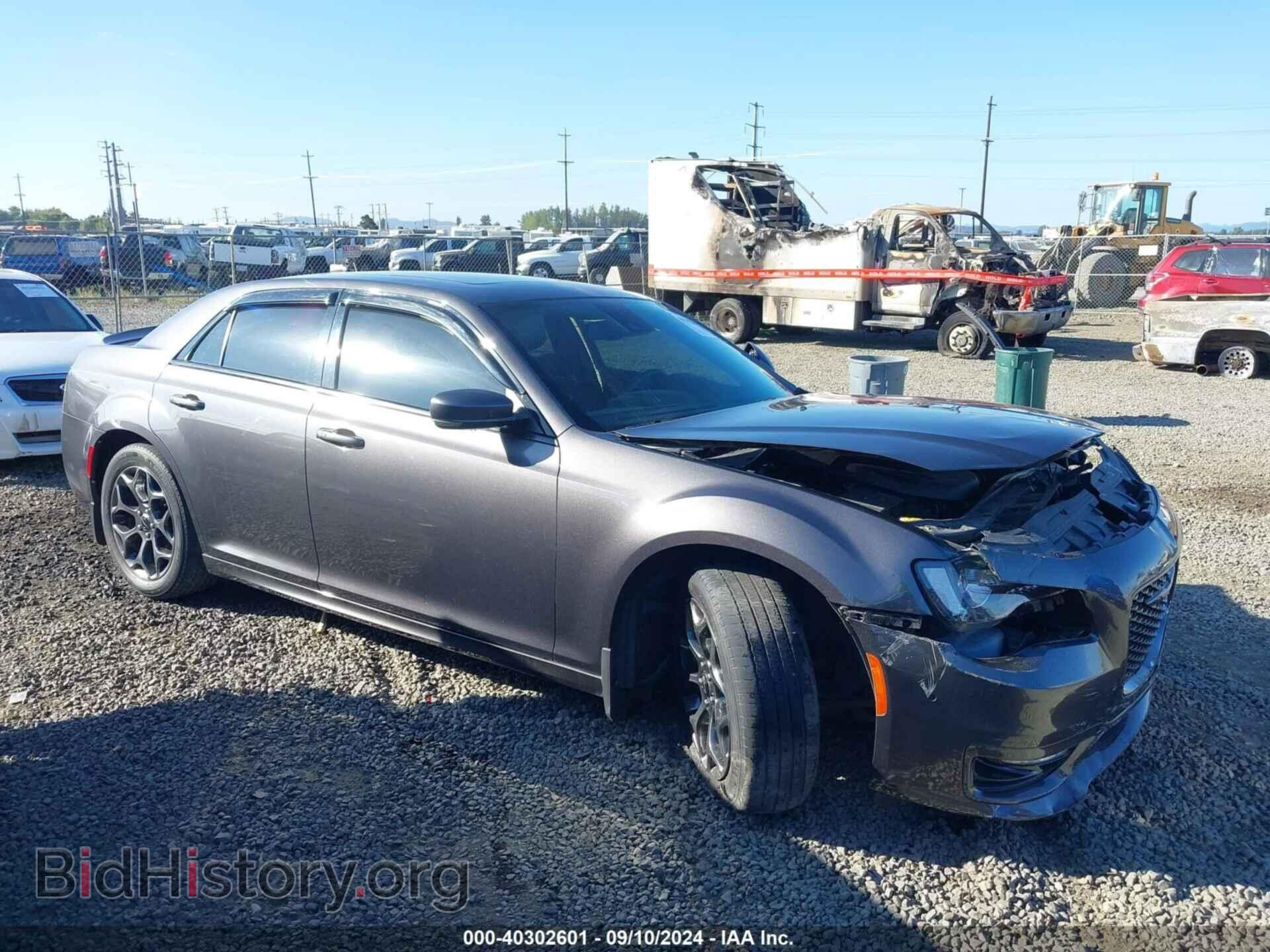 Фотография 2C3CCAGG2JH256252 - CHRYSLER 300 2018