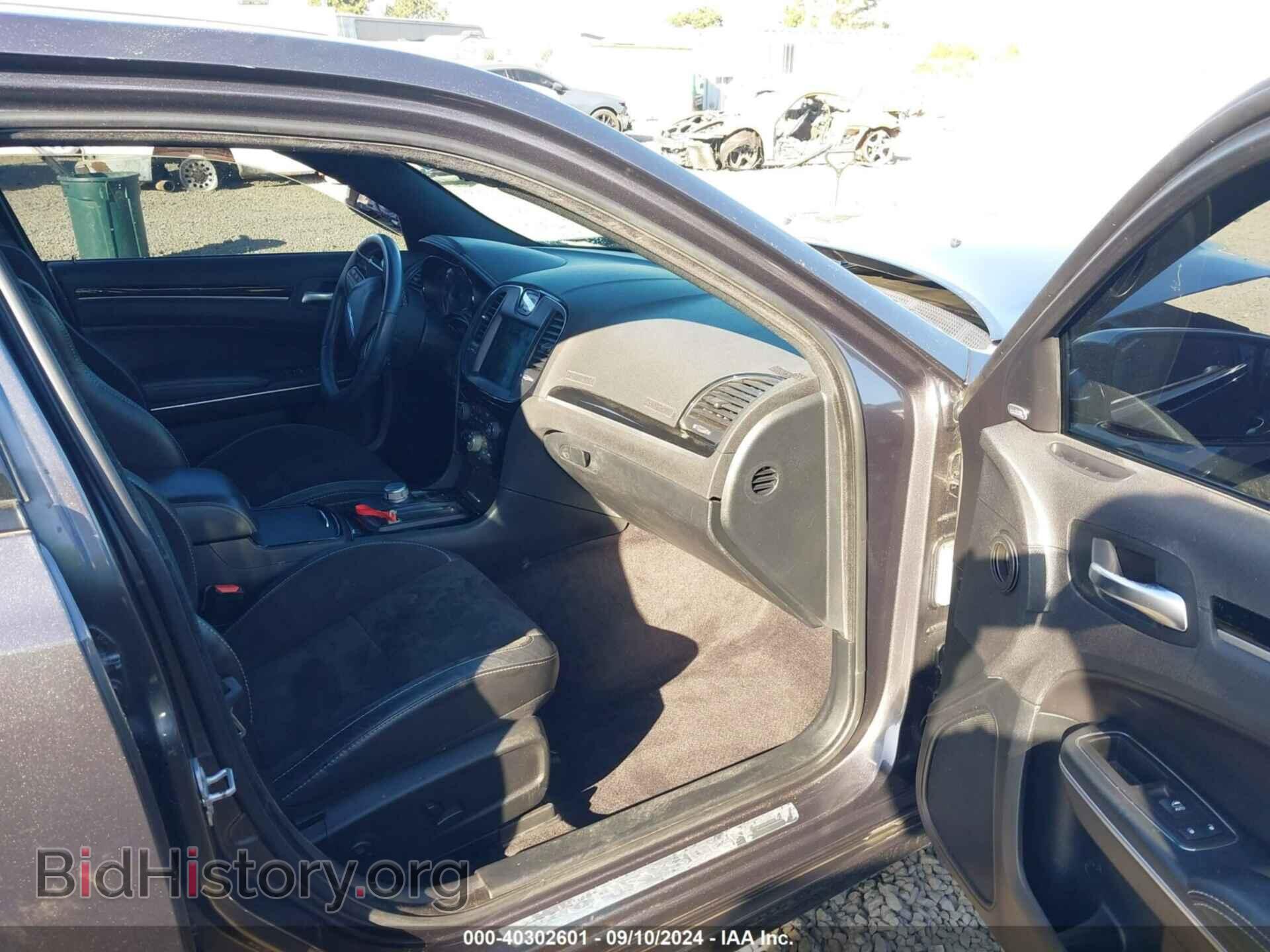 2018 CHRYSLER 300 - VIN: 2C3CCAGG2JH256252 - Фото 5