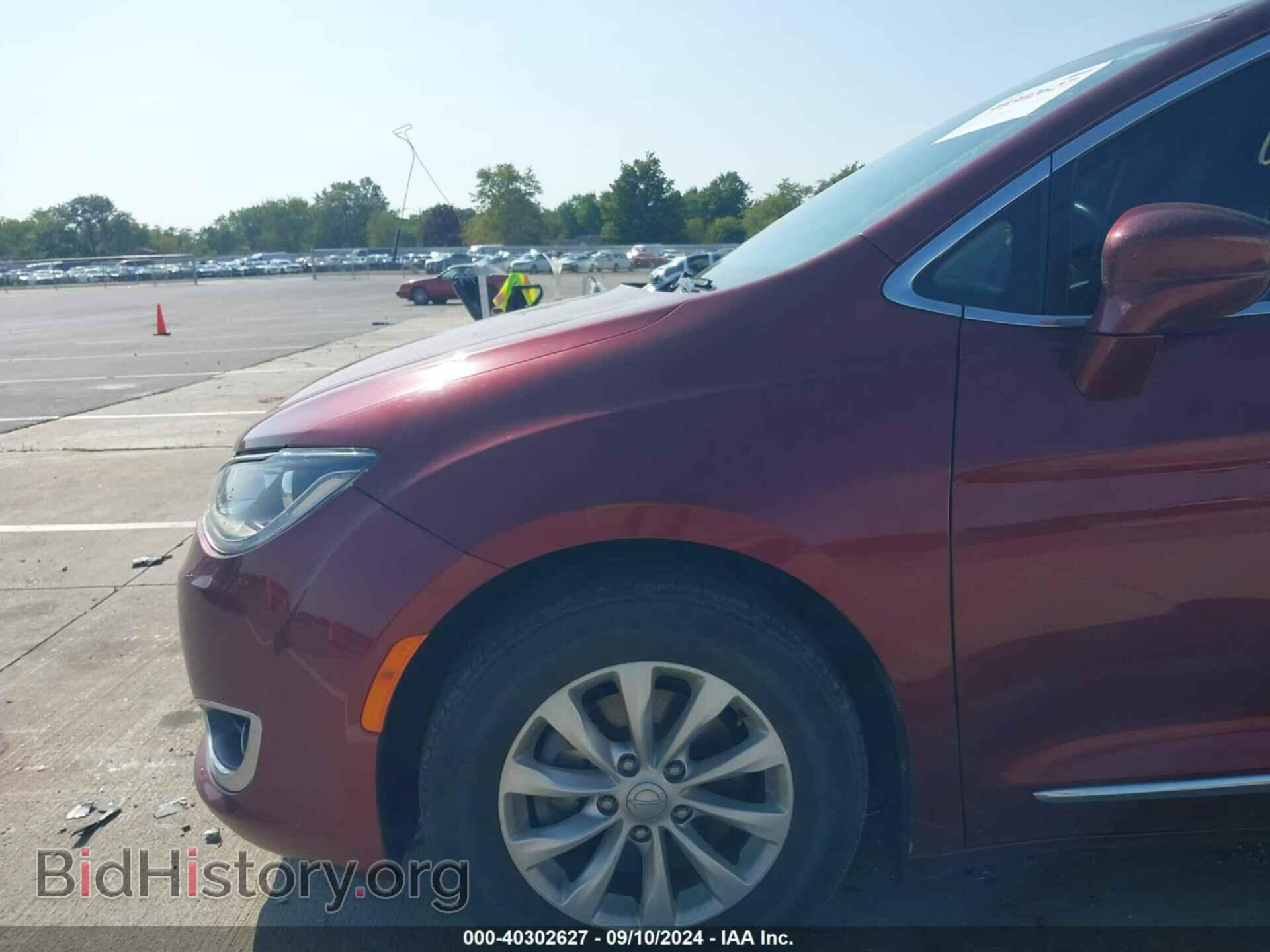 2017 CHRYSLER PACIFICA - VIN: 2C4RC1BGXHR822272 - Фото 12