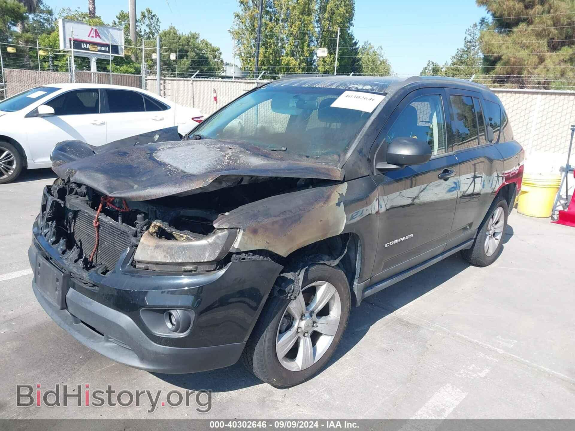 2012 JEEP COMPASS - VIN: 1C4NJDEB7CD614982 - Фото 2