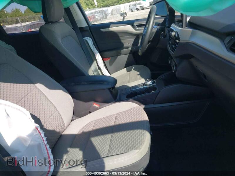 2022 Ford ESCAPE (VIN 1FMCU9G67NUB04500) — фото 5 из 17