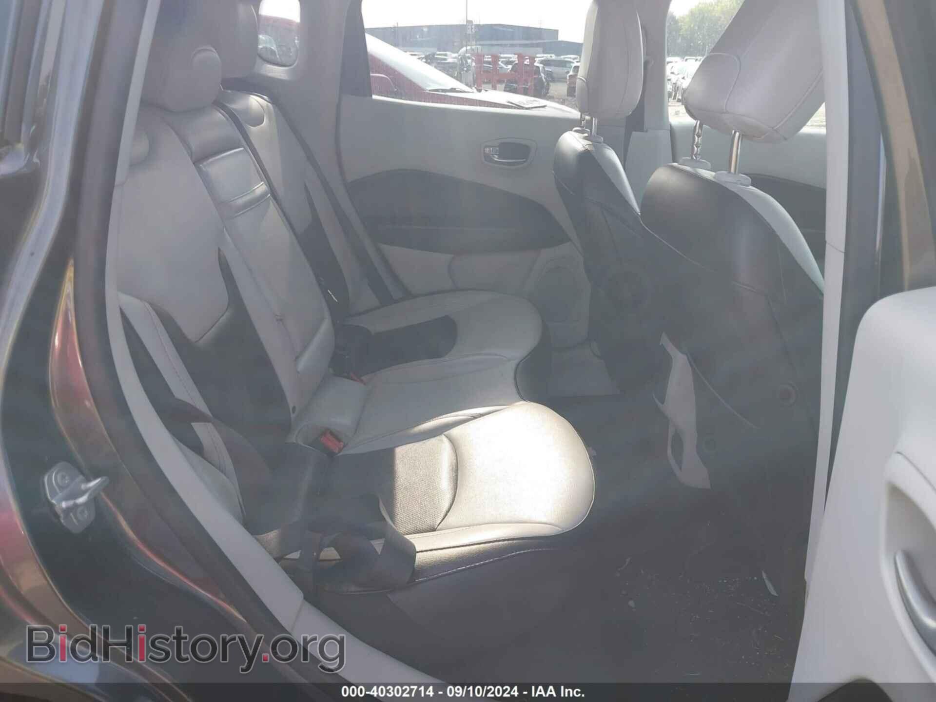 2019 JEEP COMPASS - VIN: 3C4NJCCB7KT802360 - Фото 8