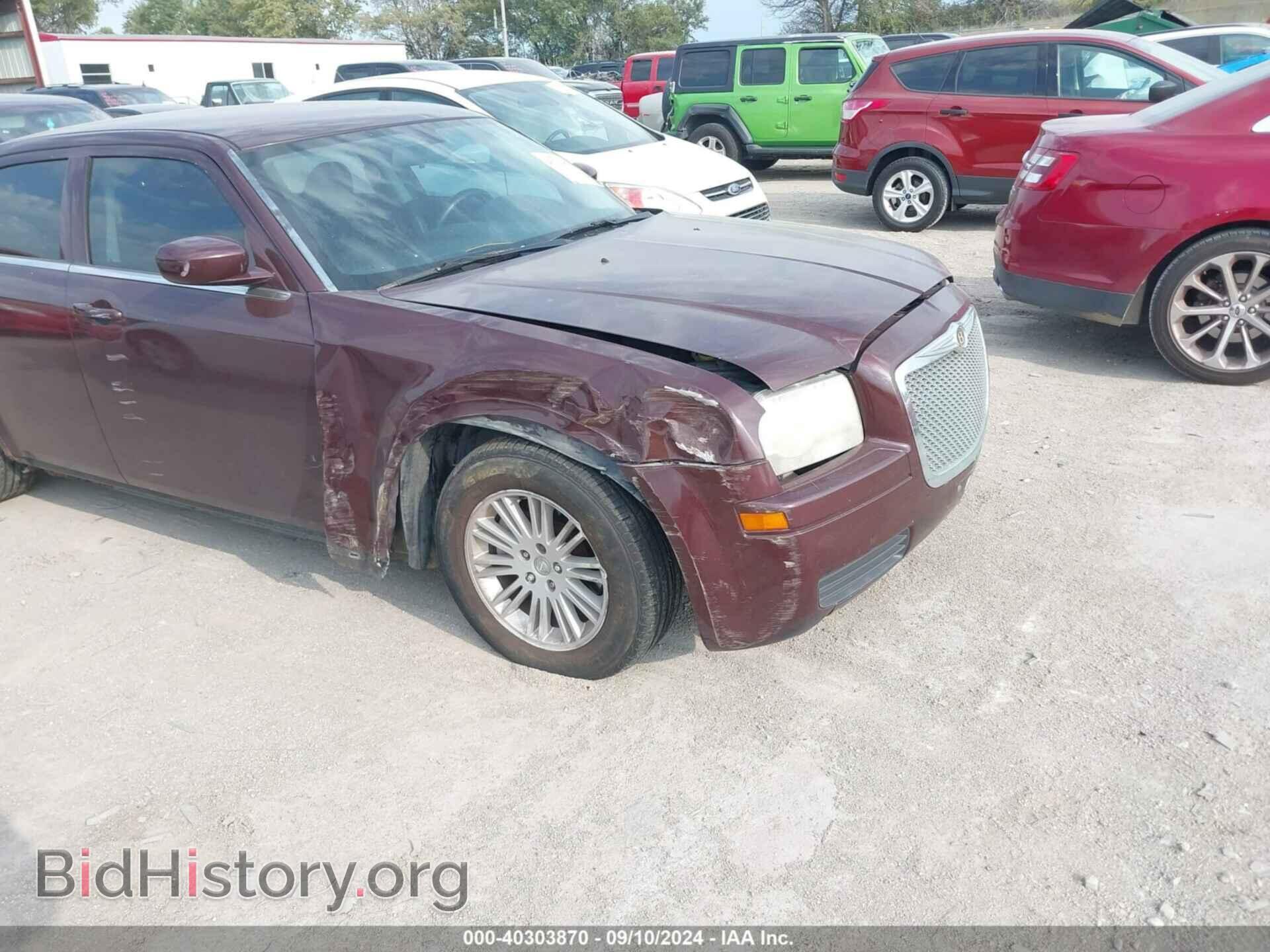 2009 CHRYSLER 300 - VIN: 2C3KA43D29H516580 - Фото 6