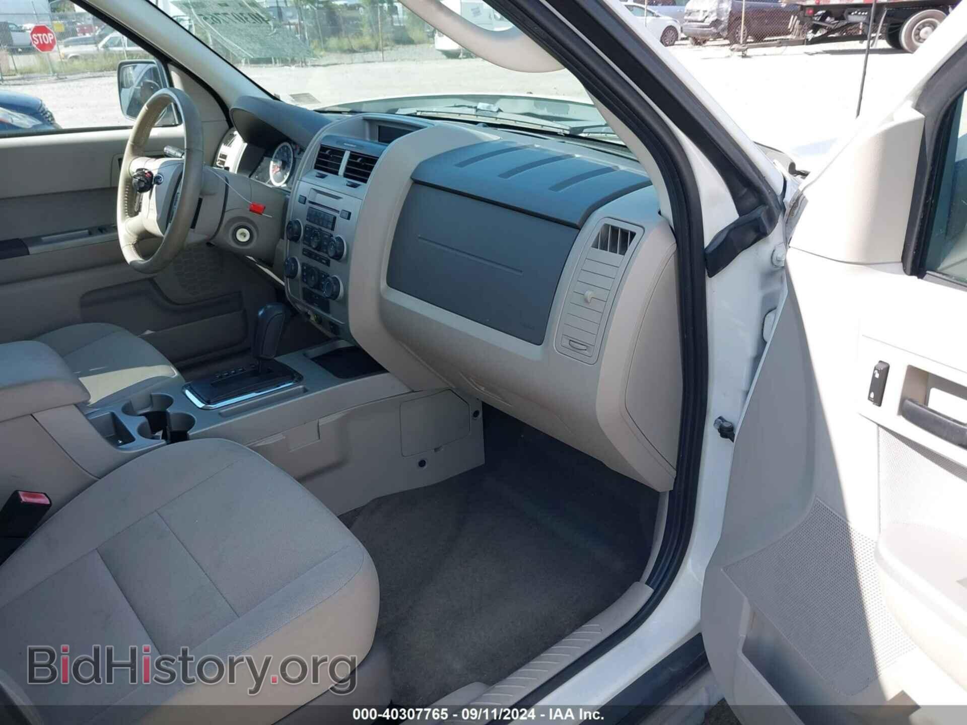 2010 FORD ESCAPE - VIN: 1FMCU9DG5AKC06106 - Фото 5