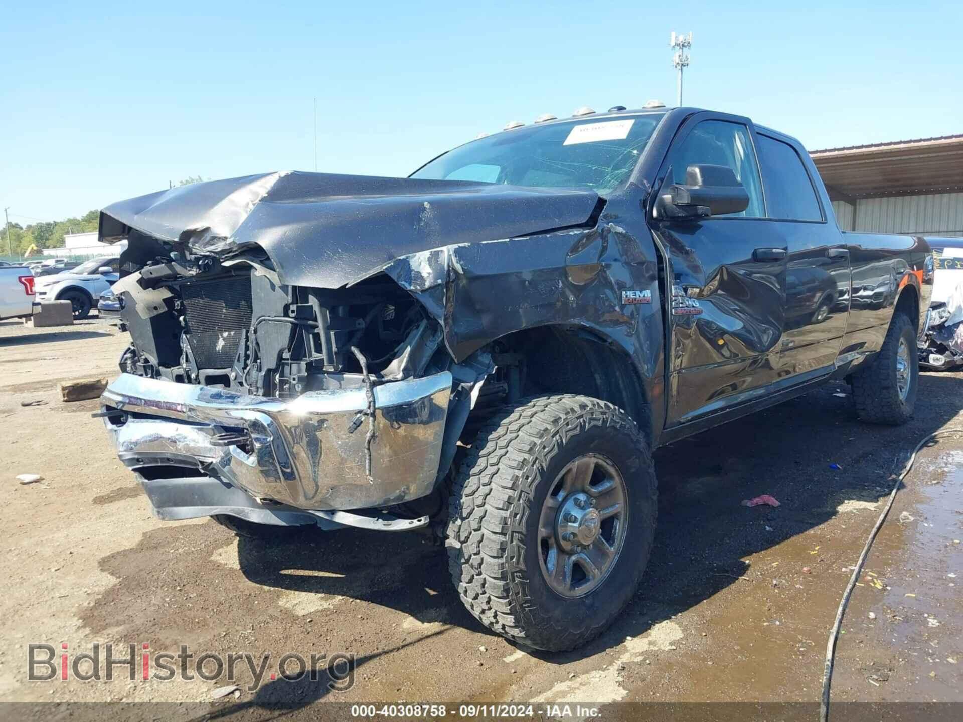2017 RAM 2500 - VIN: 3C6UR5HJ8HG725989 - Фото 2