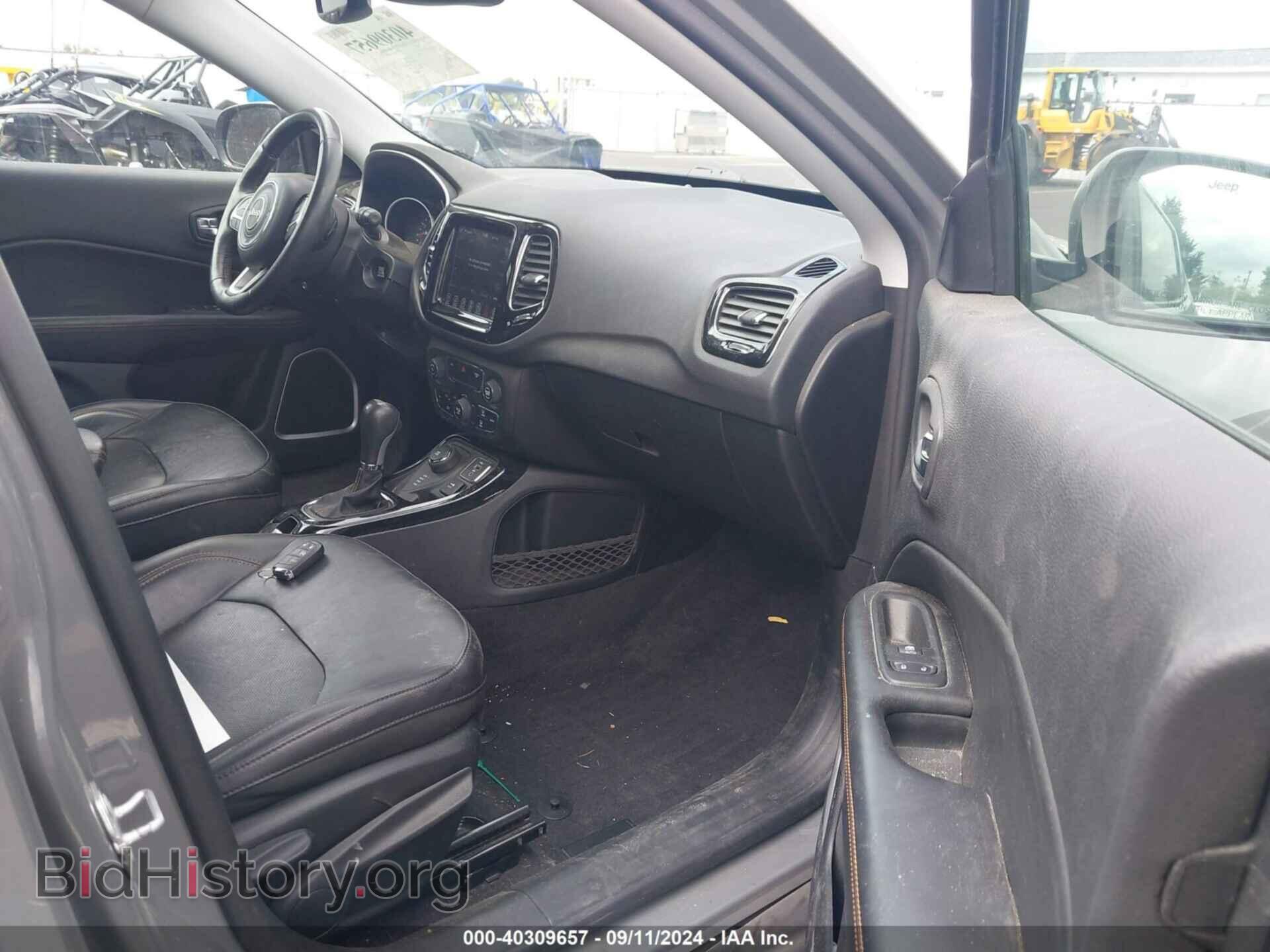 2019 JEEP COMPASS - VIN: 3C4NJDCB7KT753053 - Фото 5