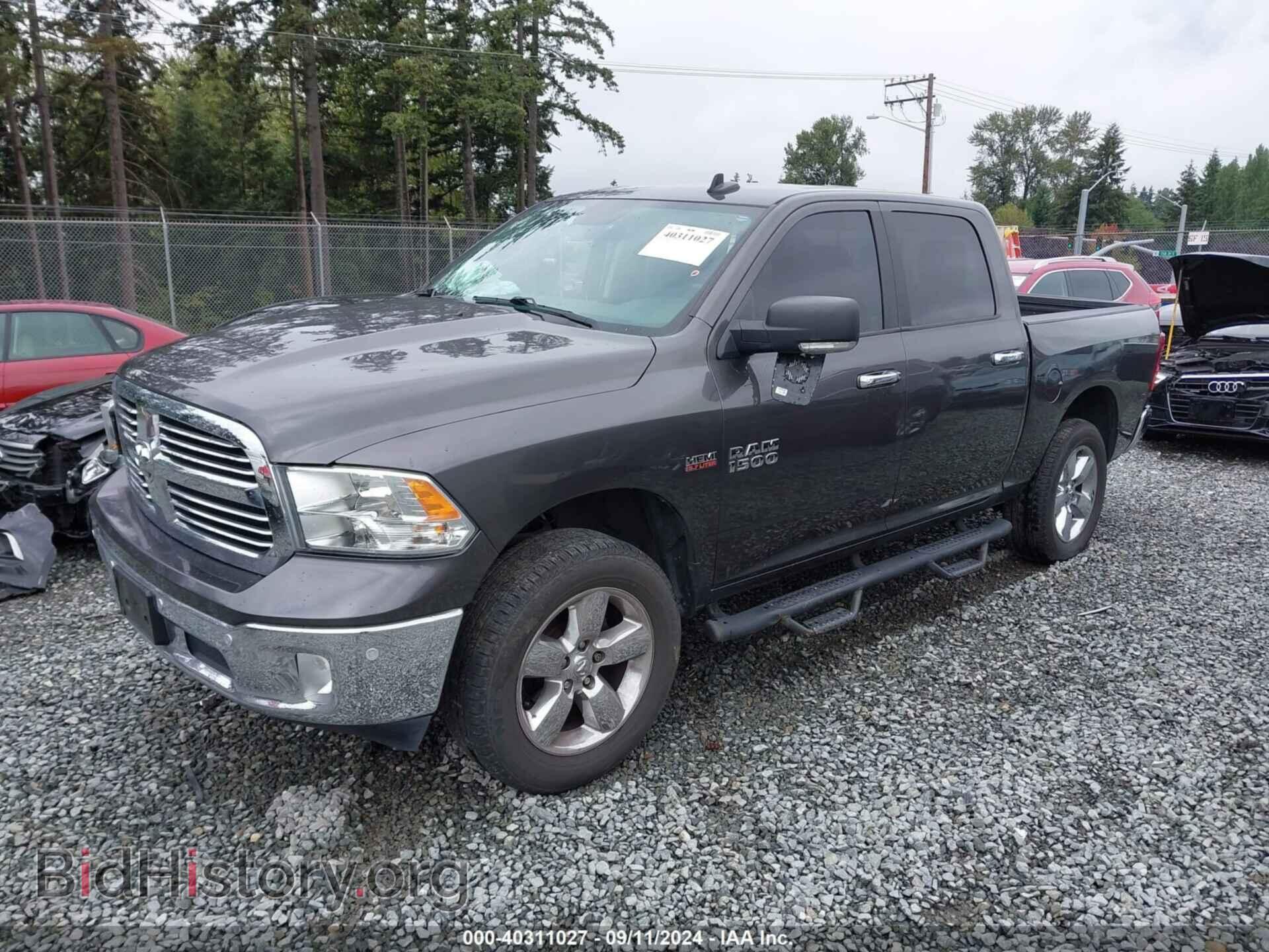2018 RAM 1500 - VIN: 3C6RR7LT4JG266072 - Фото 2