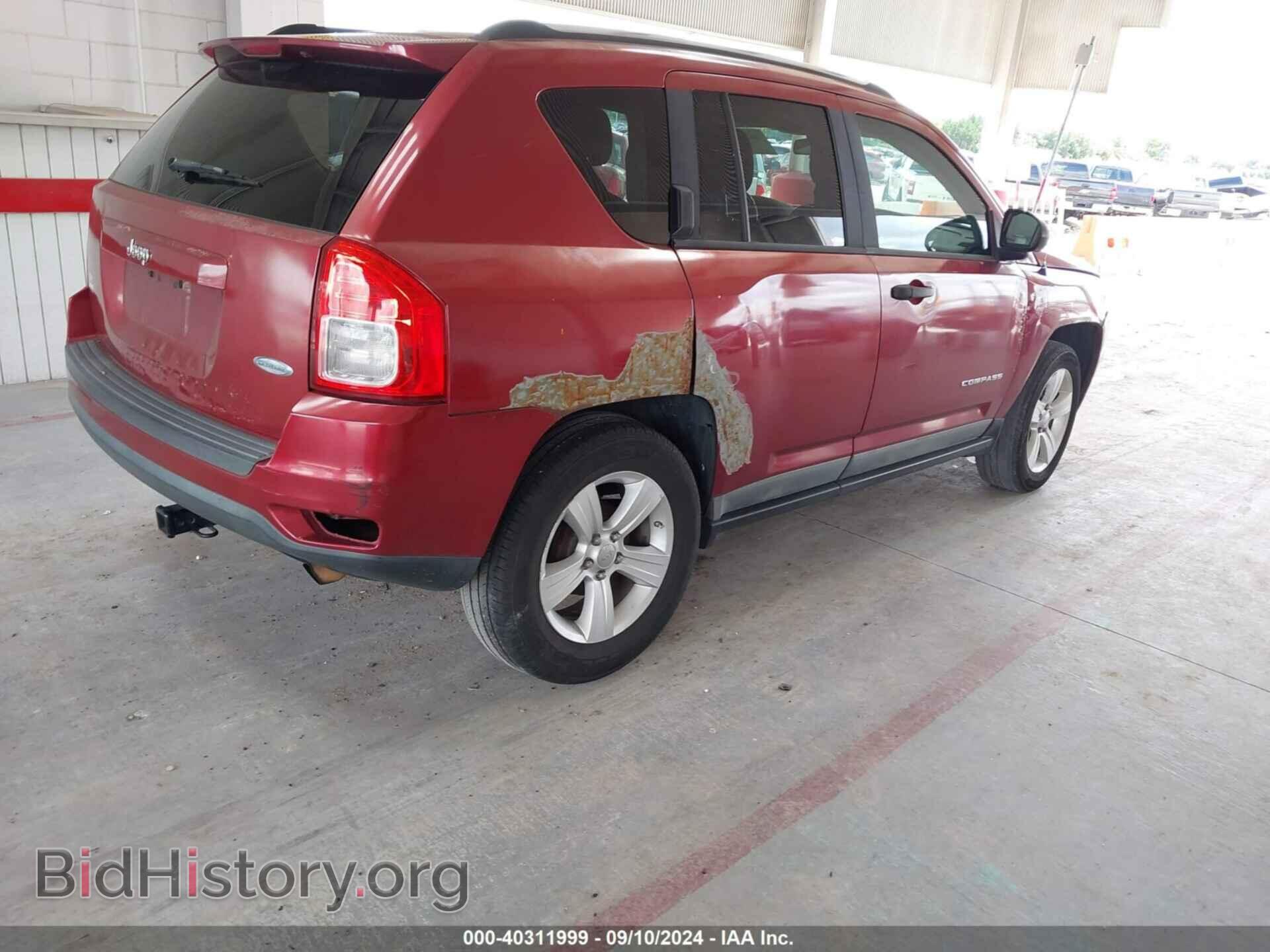 2011 JEEP COMPASS - VIN: 1J4NT1FB3BD138164 - Photo 4