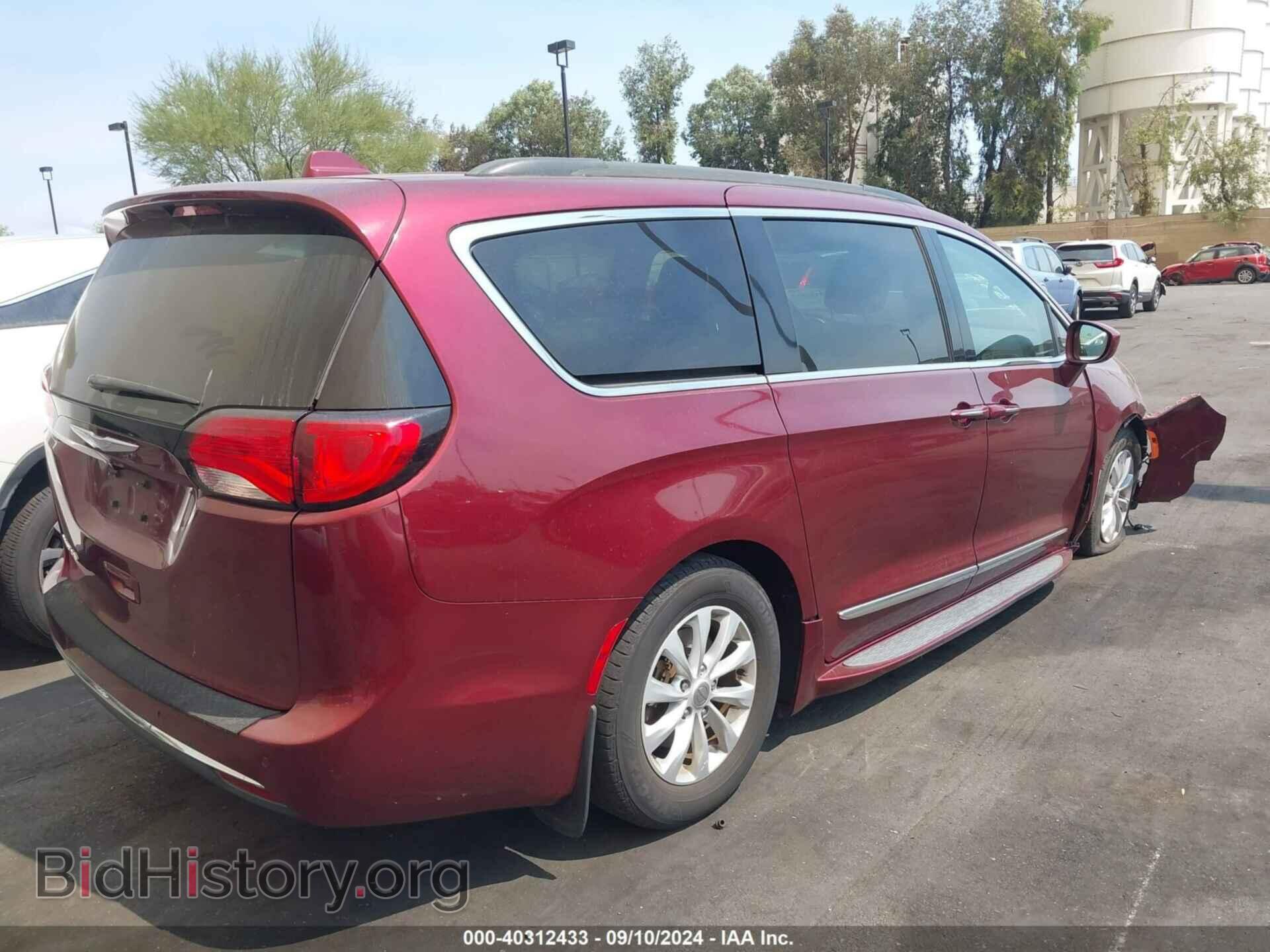 2017 CHRYSLER PACIFICA - VIN: 2C4RC1BG7HR636155 - Фото 4