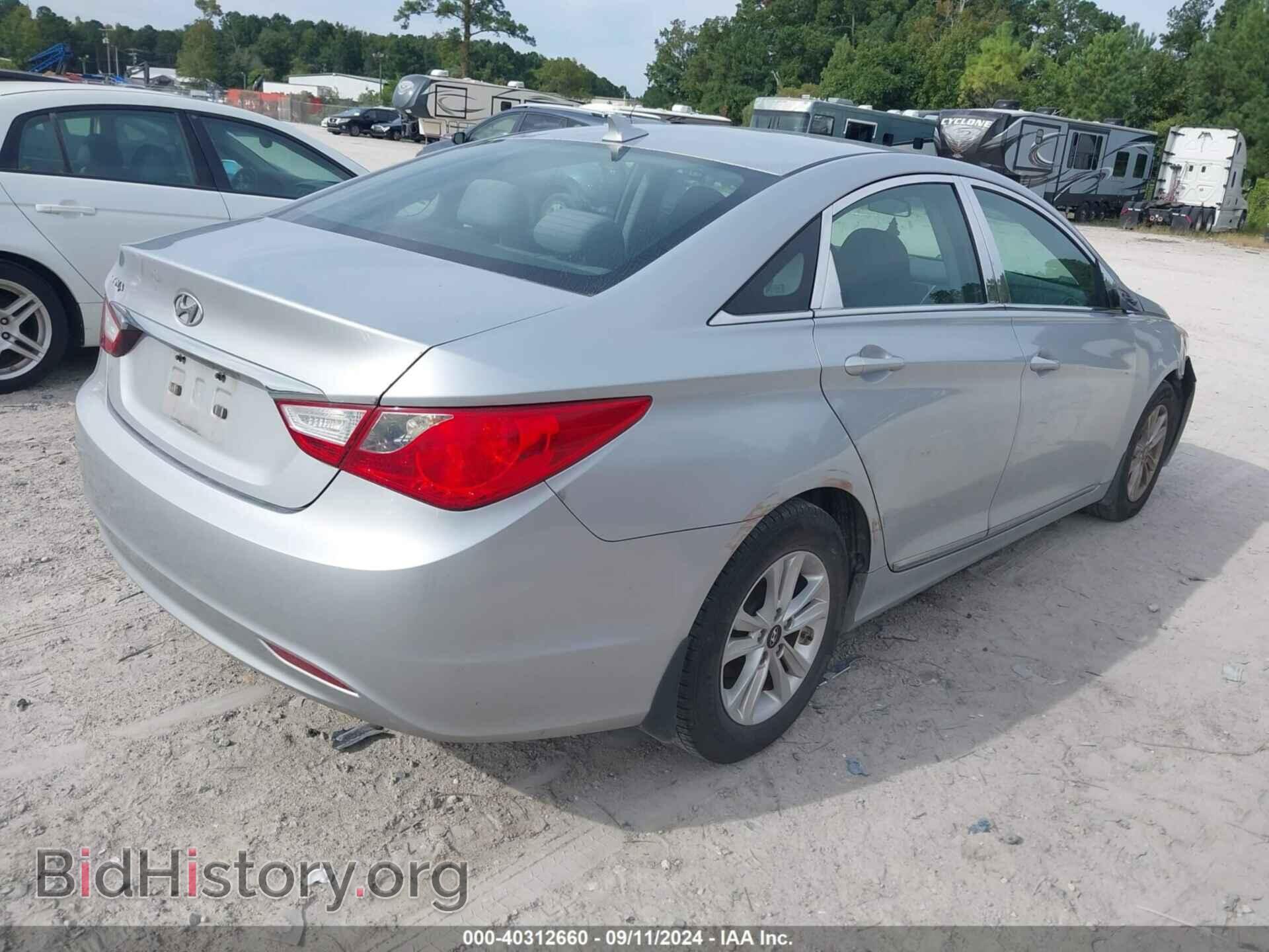 2011 HYUNDAI SONATA - VIN: 5NPEB4AC5BH283176 - Photo 4