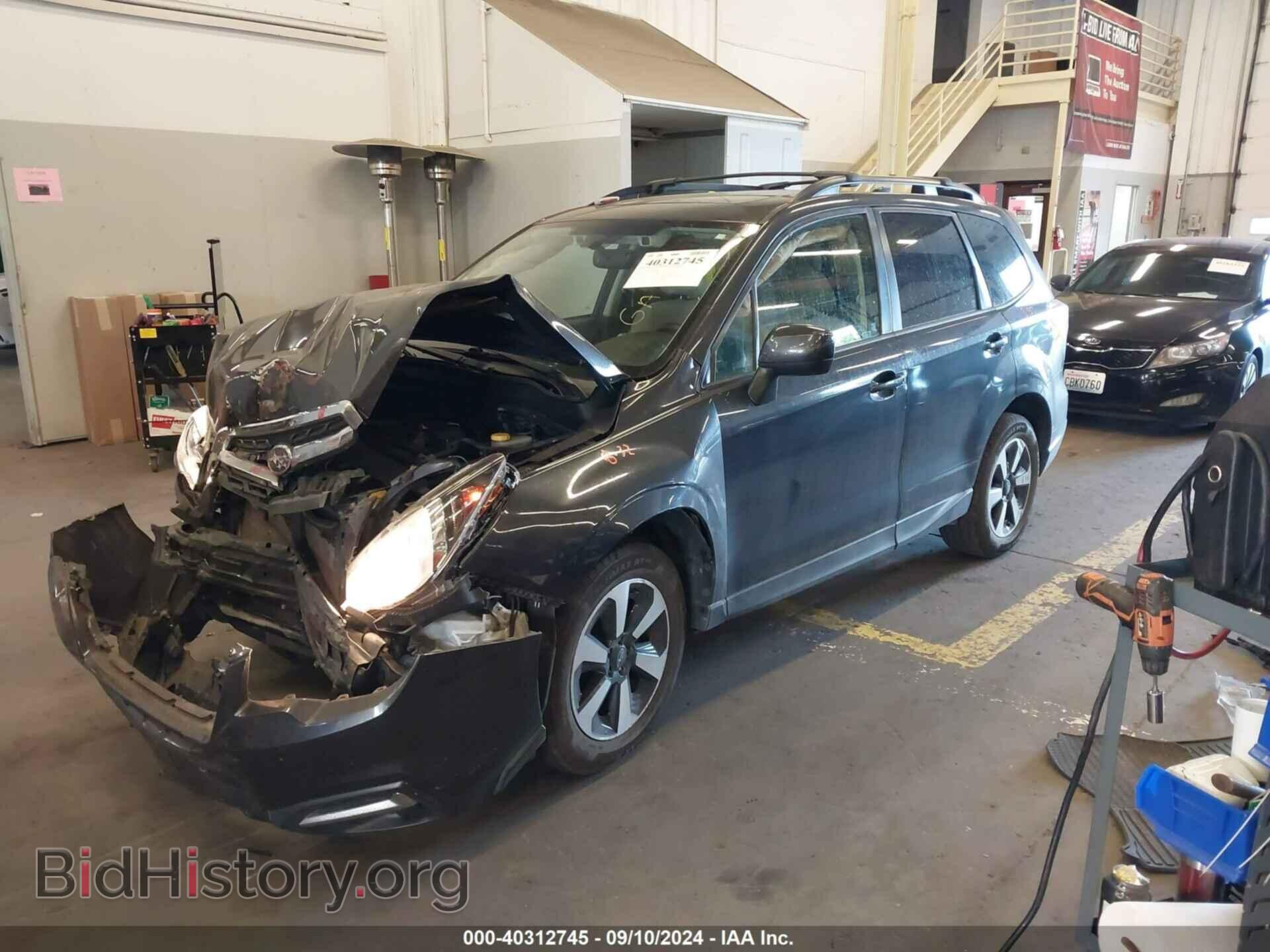 2017 SUBARU FORESTER - VIN: JF2SJAGC3HH462479 - Фото 2