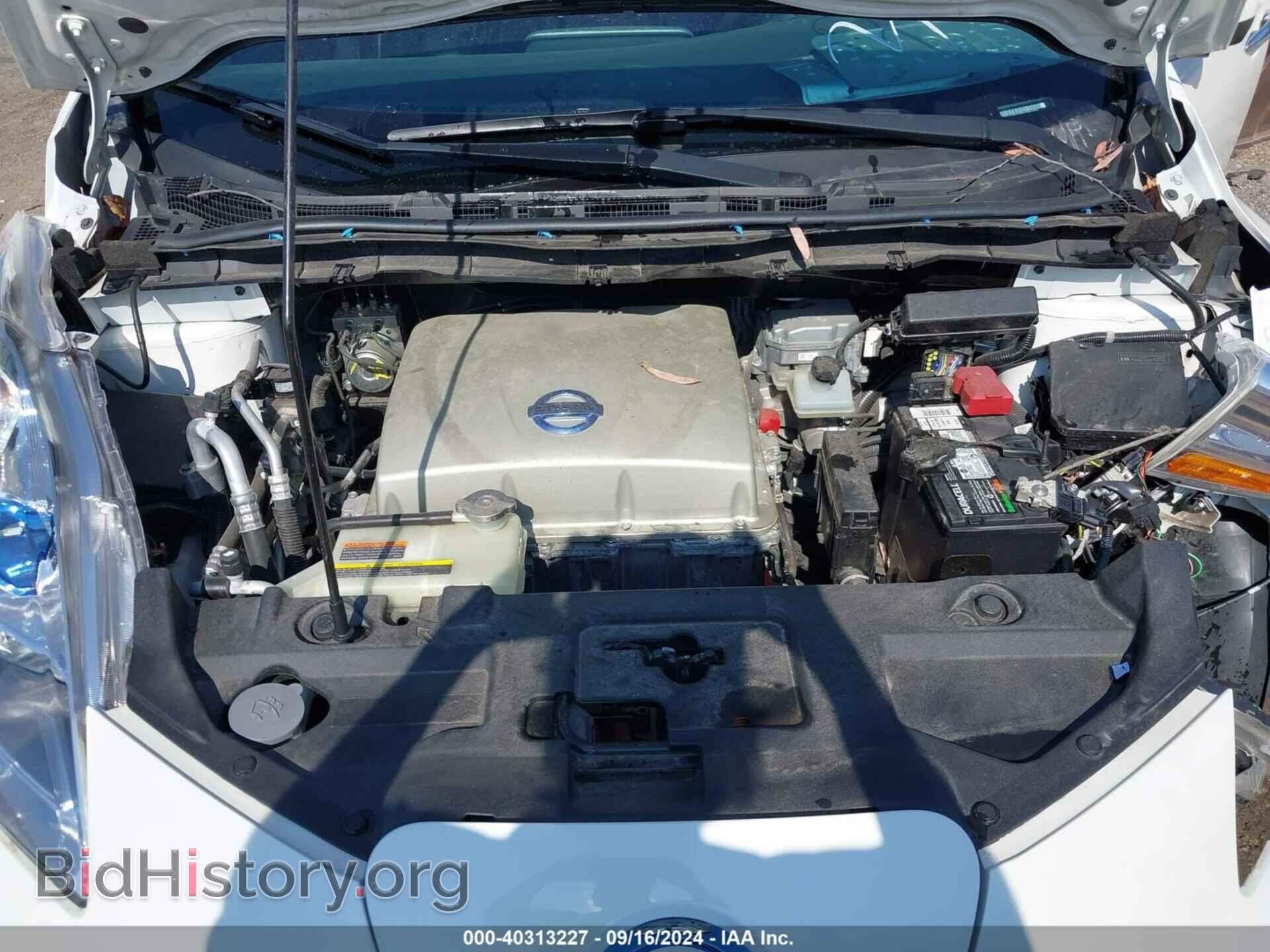 2015 NISSAN LEAF - VIN: 1N4AZ0CP3FC304472 - Фото 20