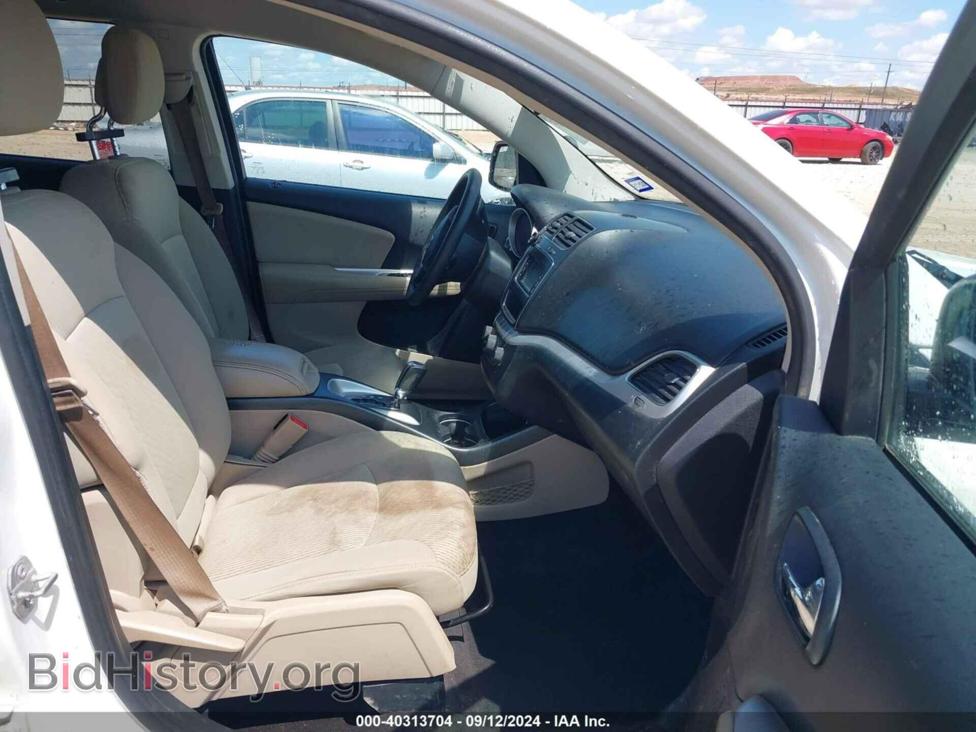 2017 DODGE JOURNEY - VIN: 3C4PDCBG7HT532424 - Фото 5